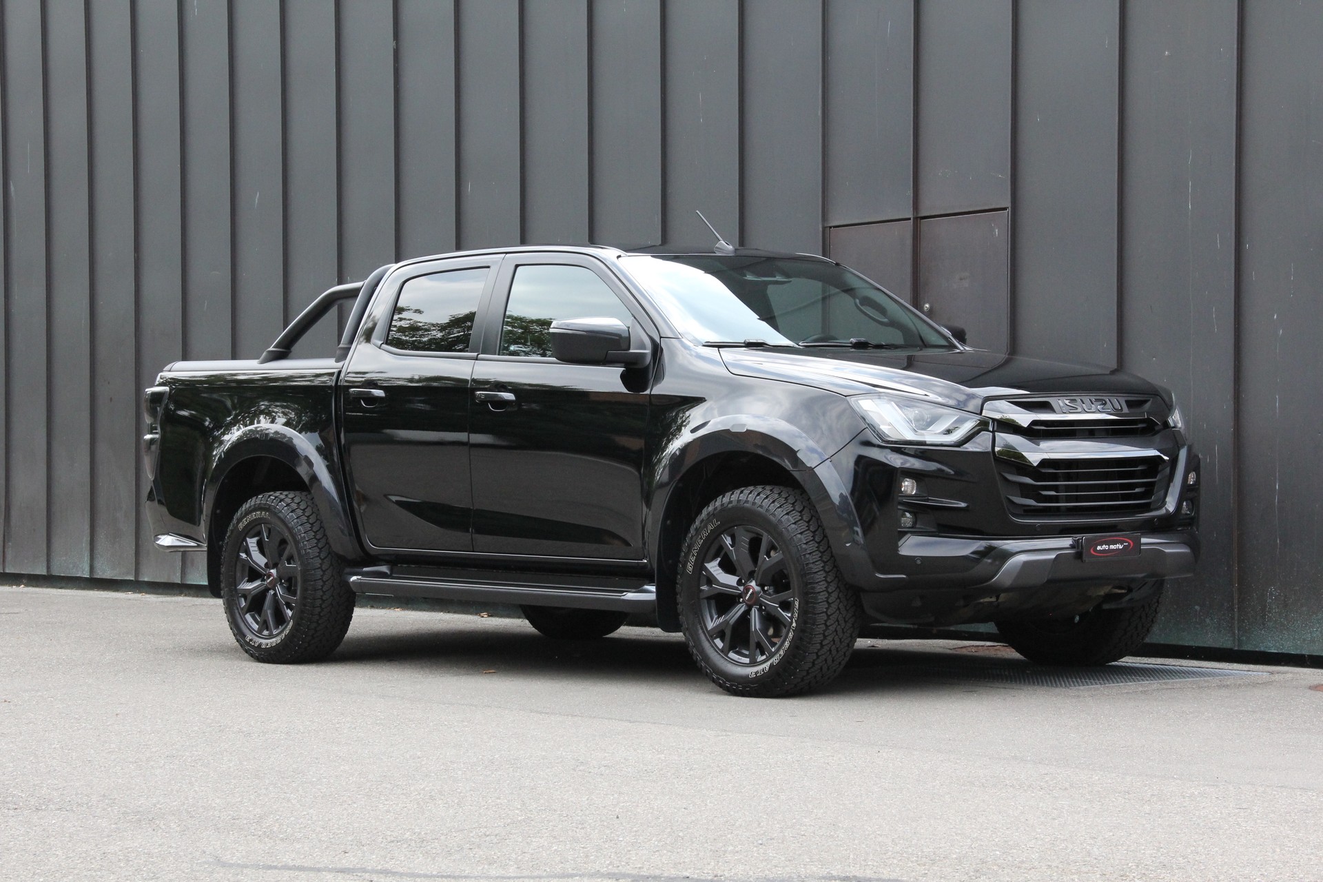 ISUZU D-MAX 1.9 CrewCab N60FF 4x4 AT **V-CROSS-EDITION** **3500kg-ANHÄNGERKUPPLUNG** *ÜBERROLLBÜGEL* *LEDER* 5-JAHRE-GARANTIE-image-5