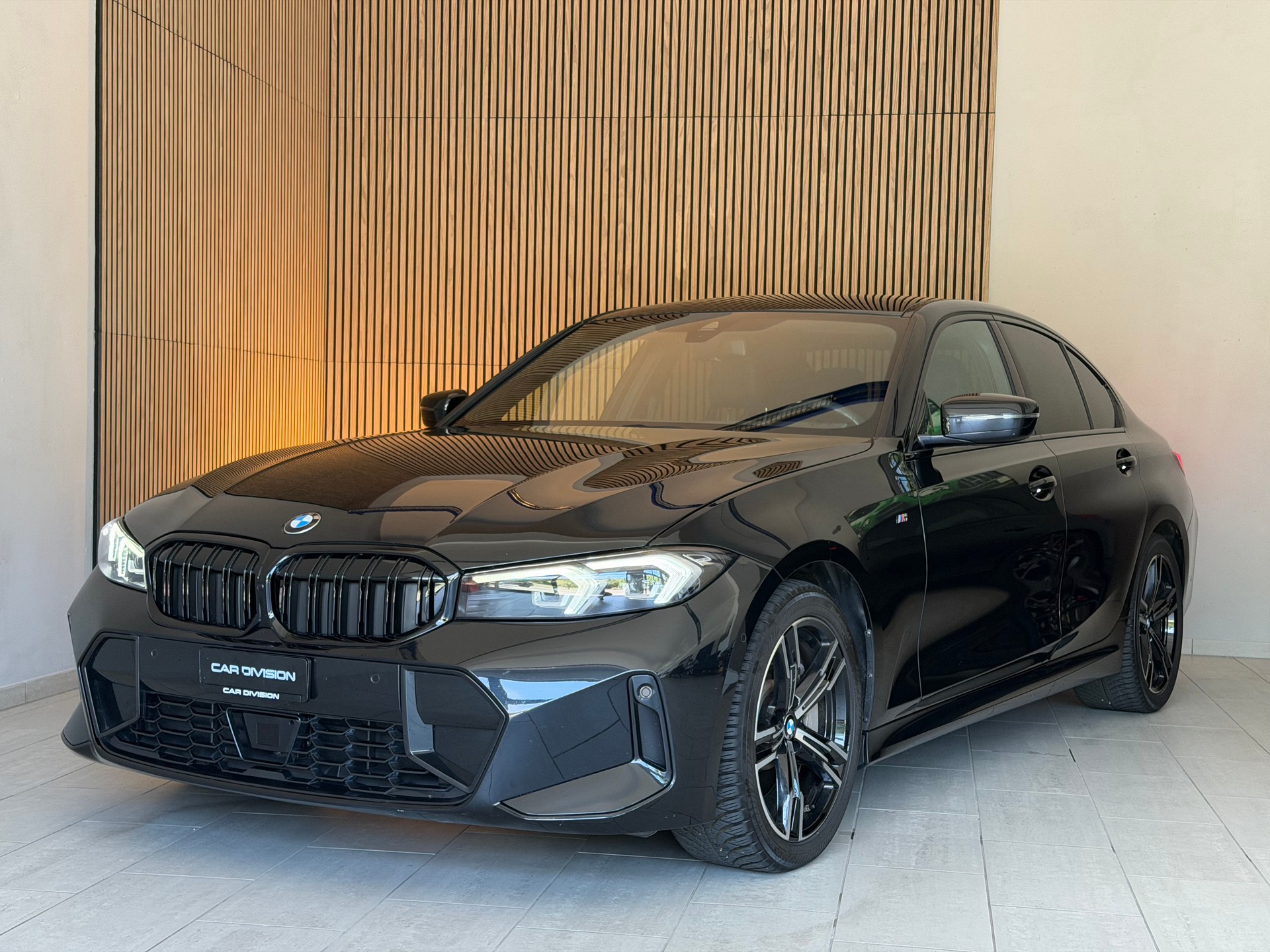 BMW 330d xDrive 48V Steptronic M Sport-image-1