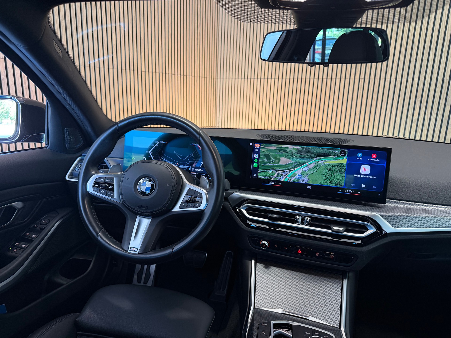 BMW 330d xDrive 48V Steptronic M Sport-image-14