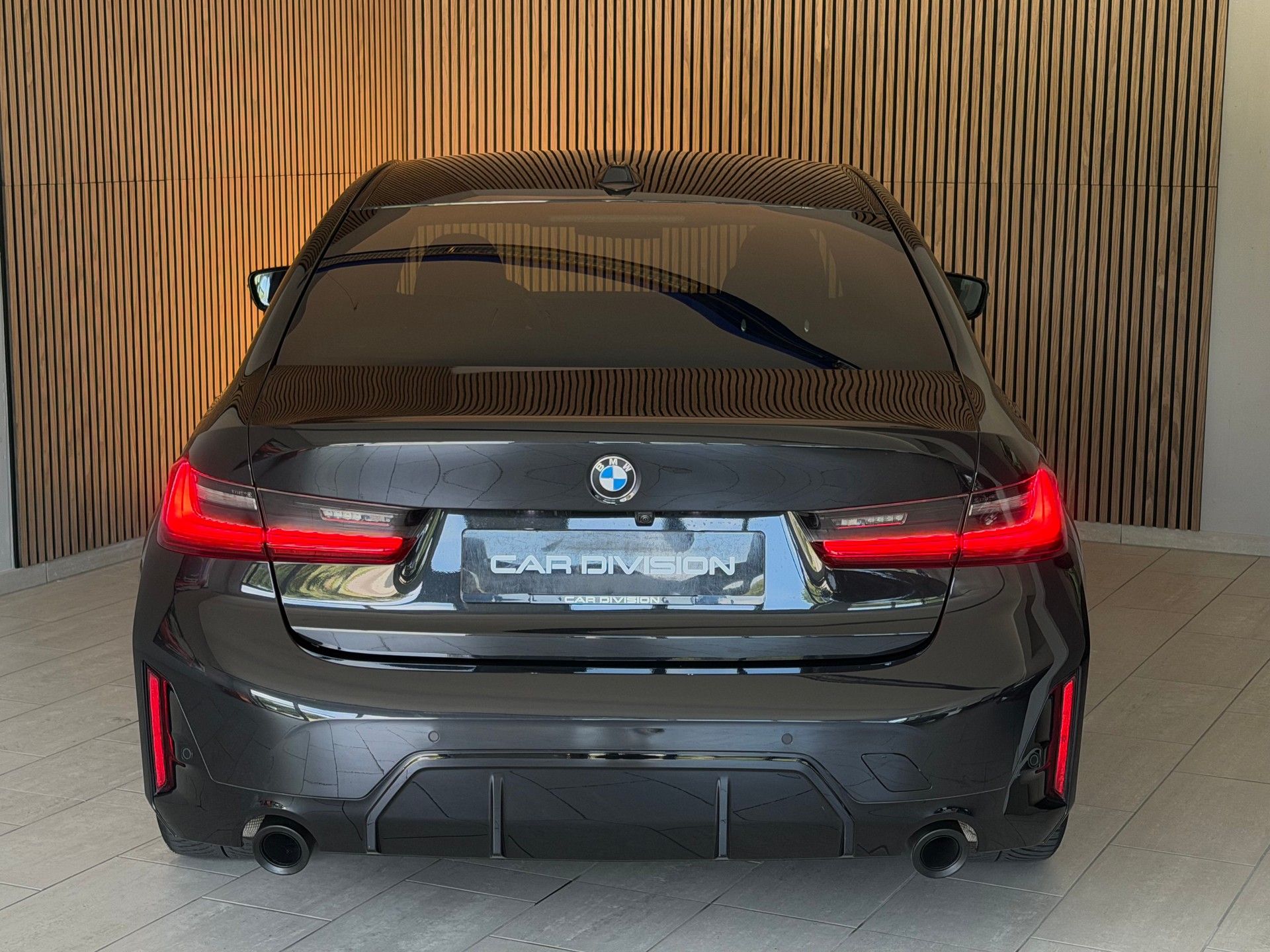 BMW 330d xDrive 48V Steptronic M Sport-image-8