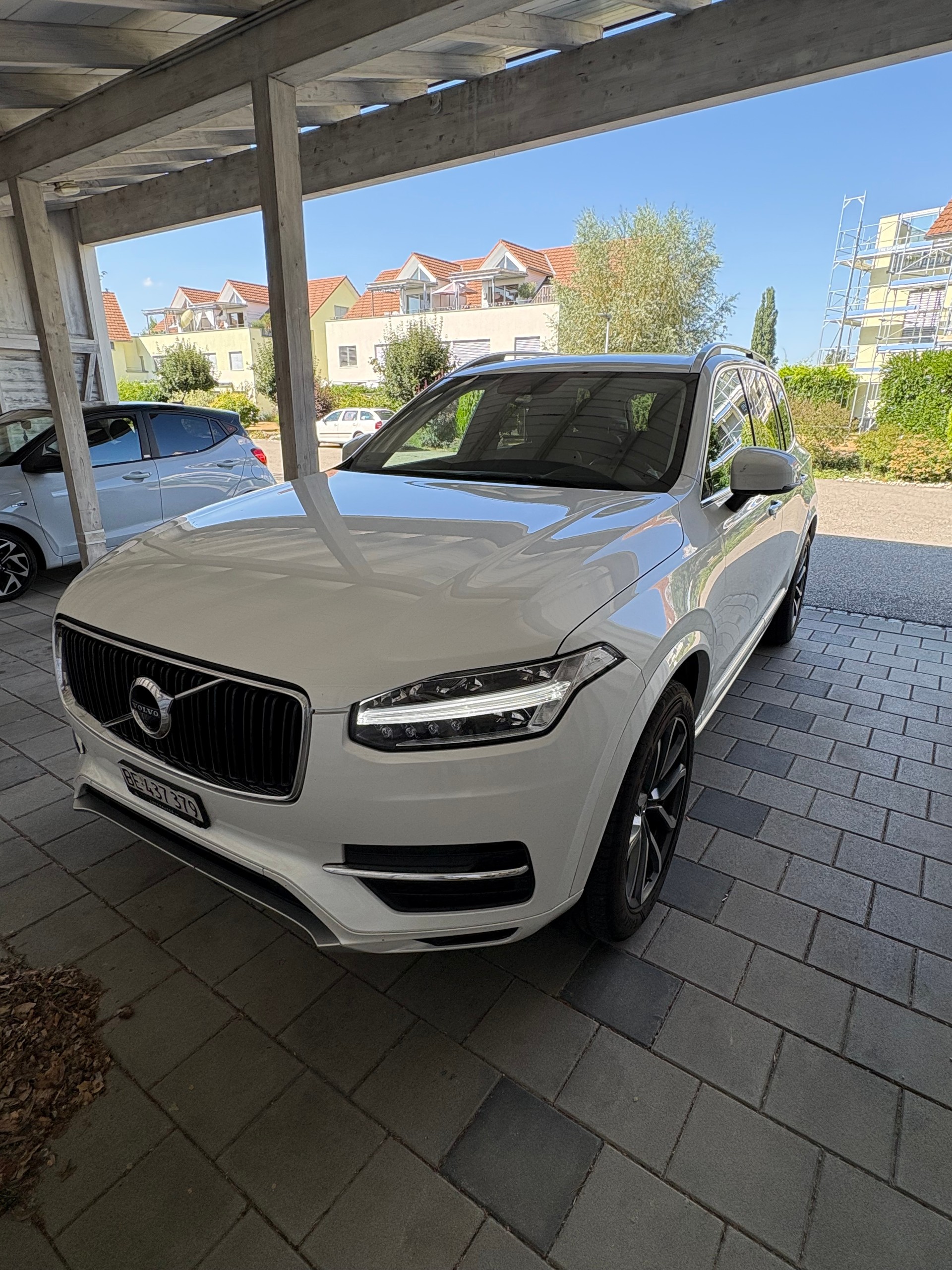 VOLVO 2.0 D5 R-Design 7P. AWD-image-0