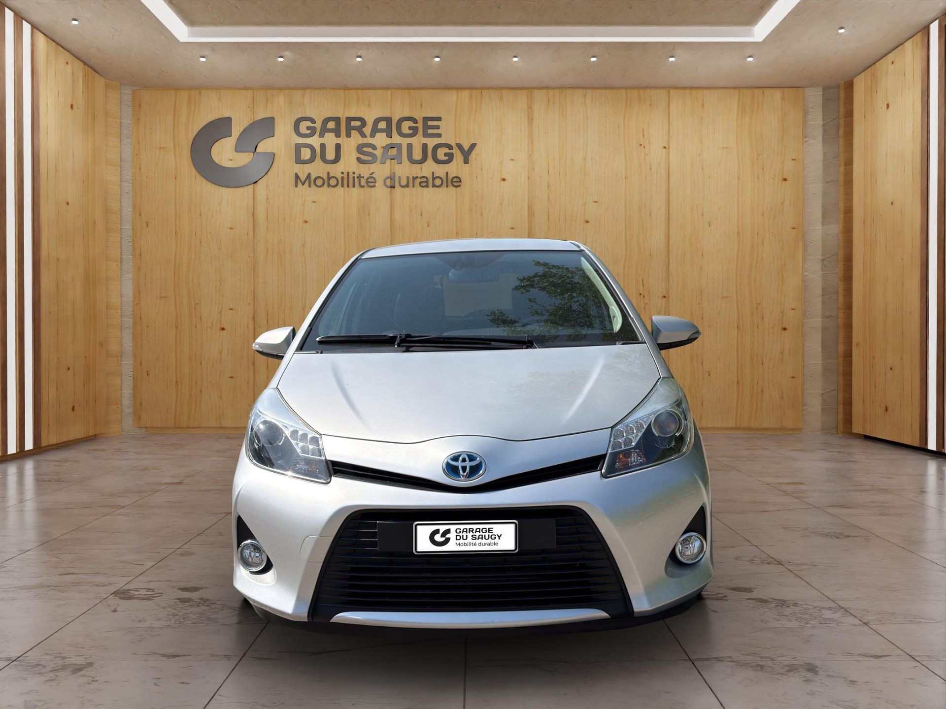 TOYOTA Yaris 1.5 VVT-i HSD Sol Premium-image-1