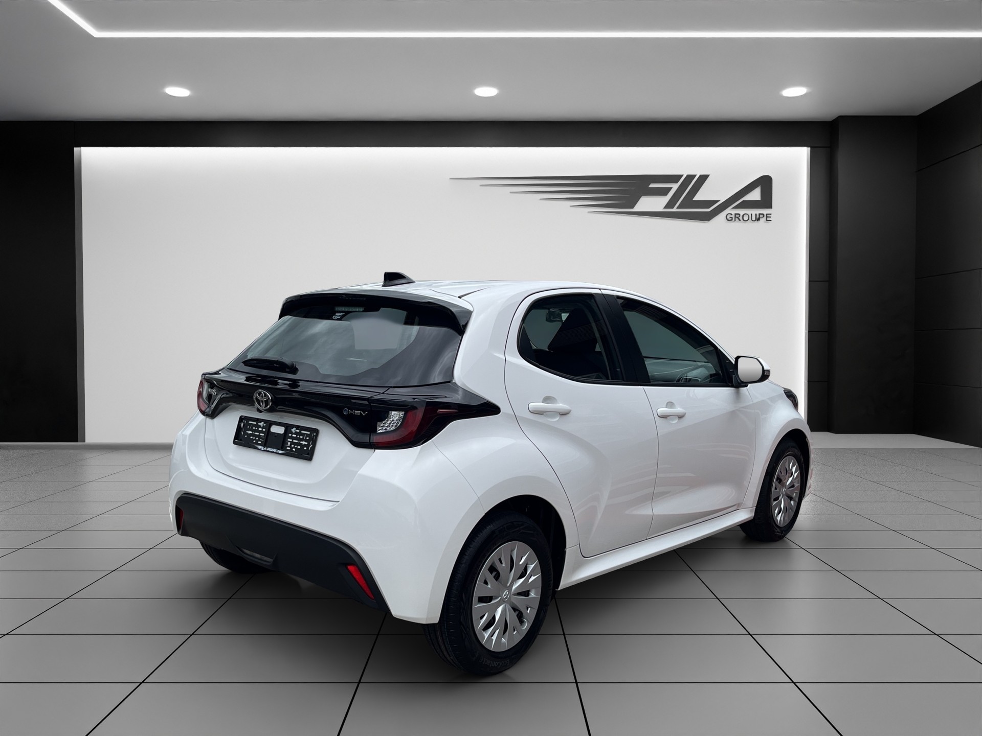 TOYOTA YARIS 1.5 VVT-i HSD Comfort-image-5