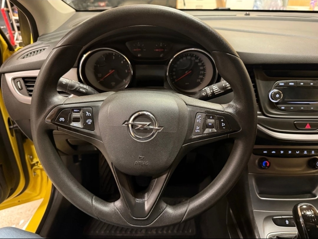 OPEL Astra 1.6 CDTi ecoFLEX-image-9
