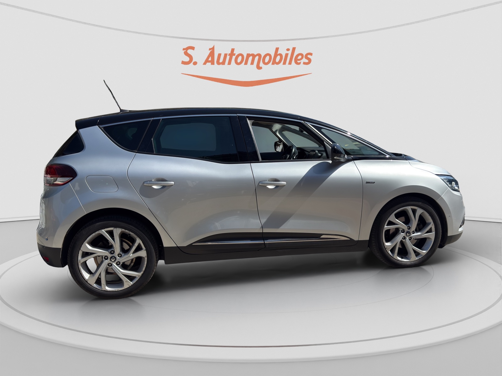 RENAULT Scénic 1.2 16V Turbo Bose-image-6