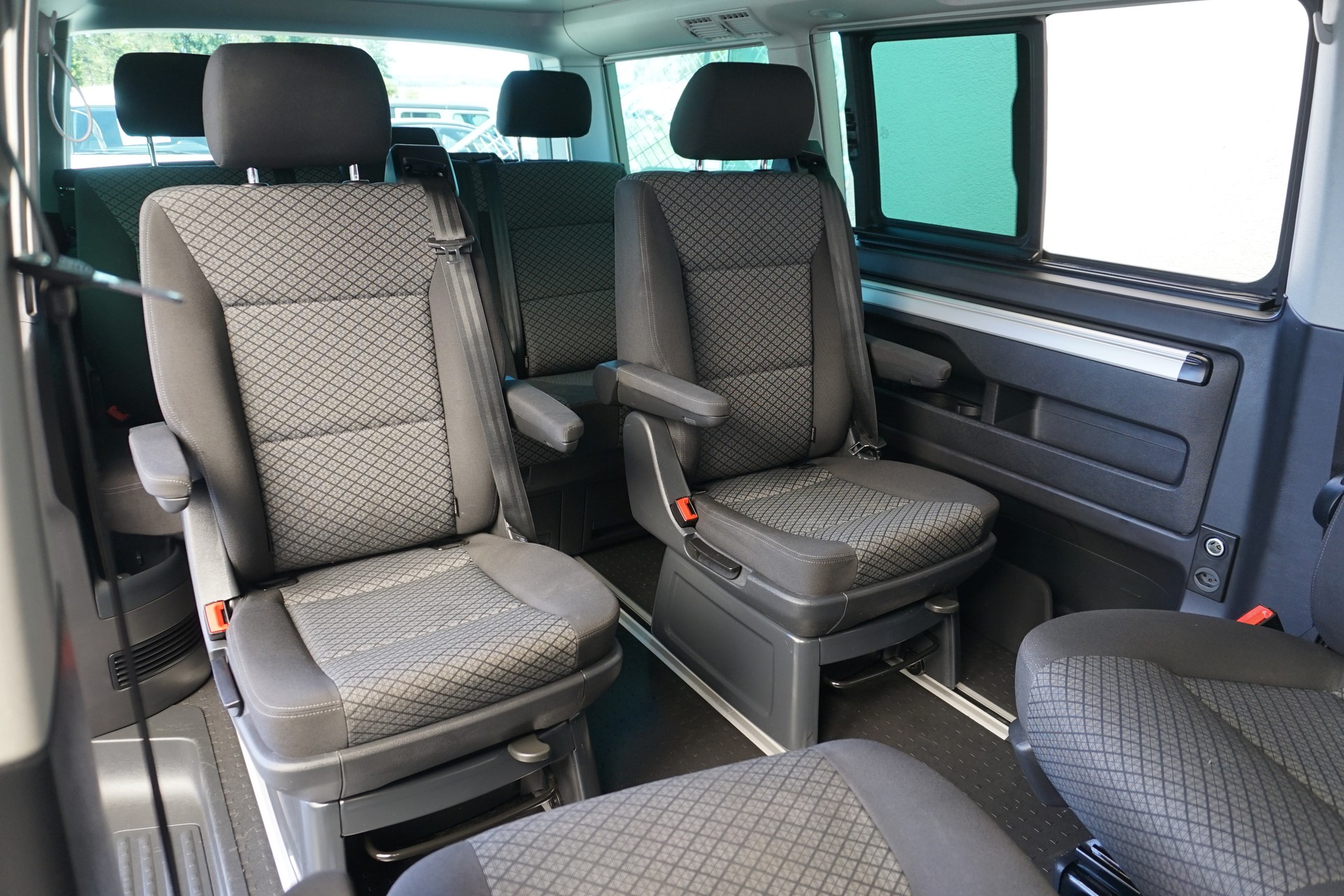 VW T6.1 California TDI Beach Liberty Automat 150PS-image-25