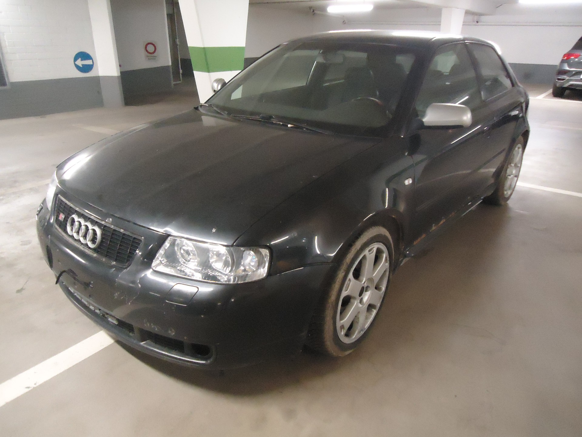 AUDI 1.8 20V Turbo 210 quattro-image-1