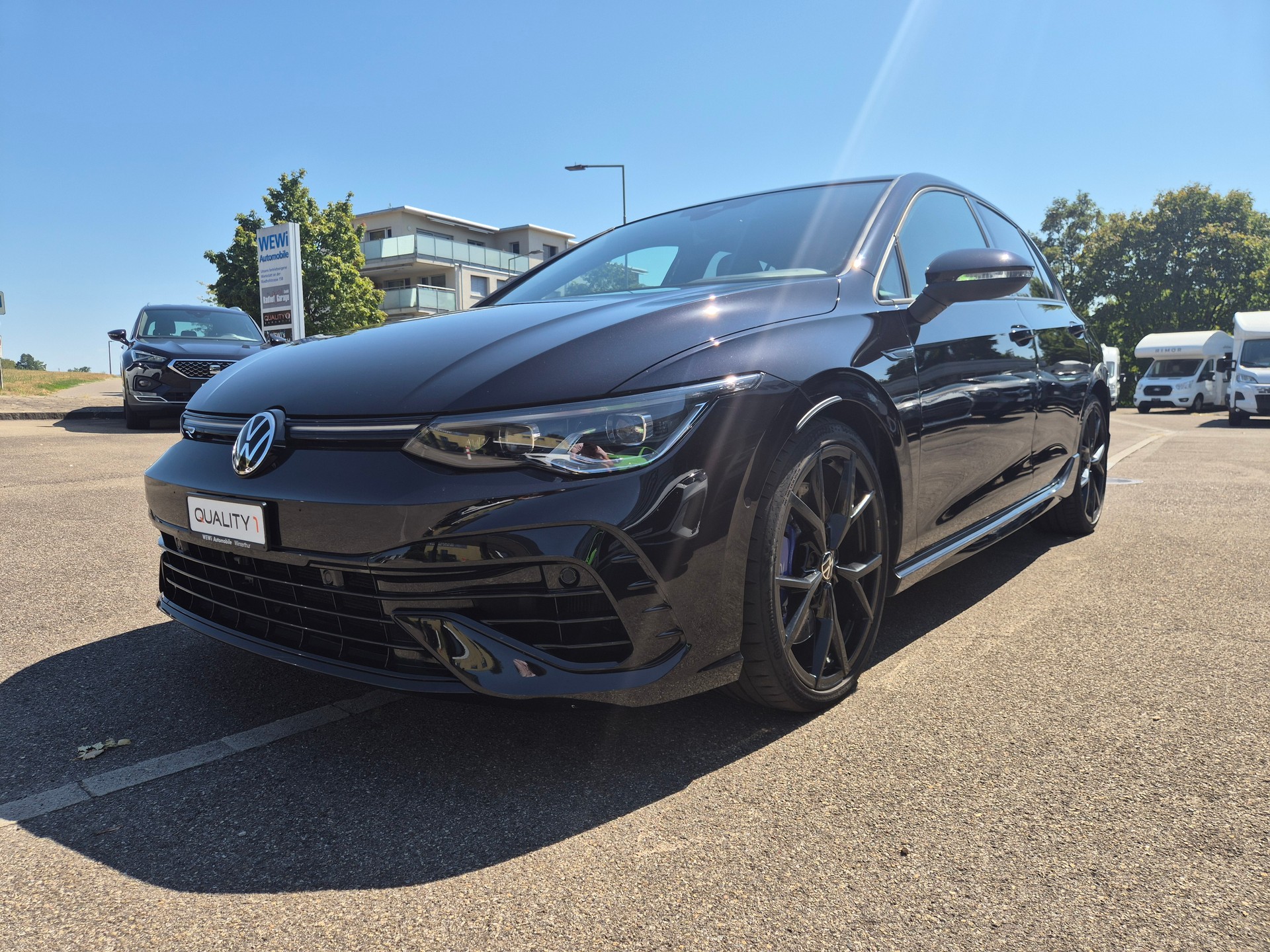 VW Golf 2.0 TSI R DSG 4Motion-image-8