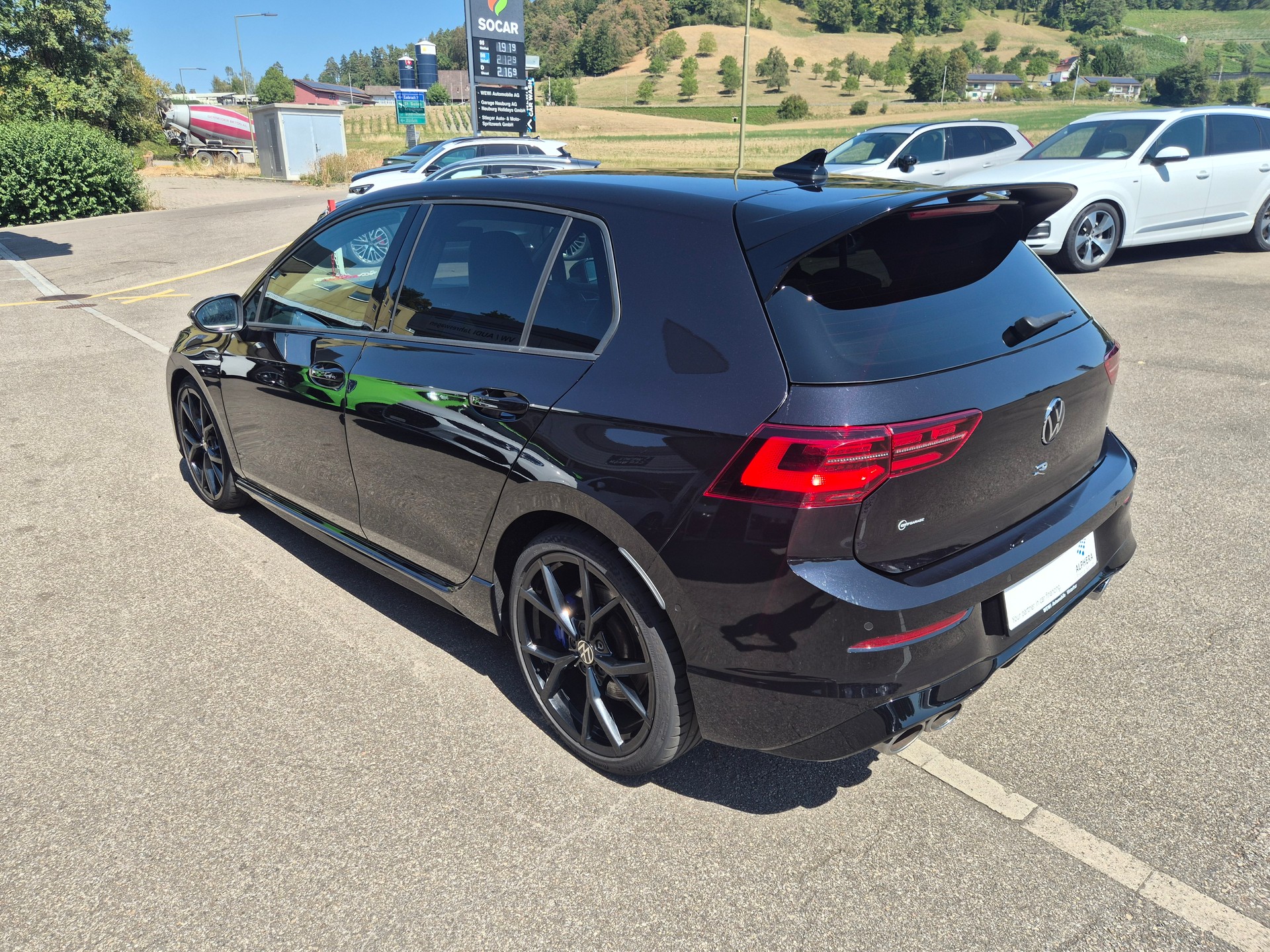 VW Golf 2.0 TSI R DSG 4Motion-image-6