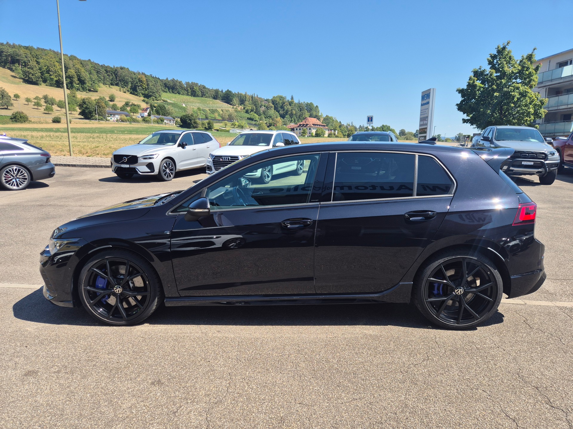 VW Golf 2.0 TSI R DSG 4Motion-image-7