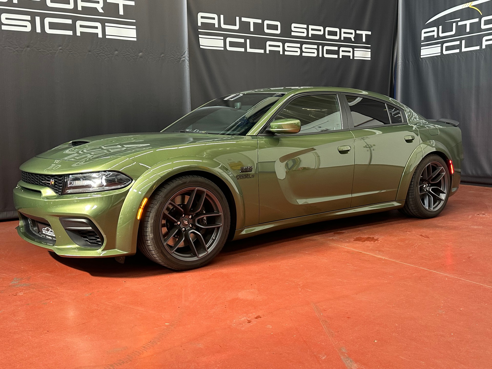 DODGE Charger SRT 392 Widebody Scat Pack-image-12