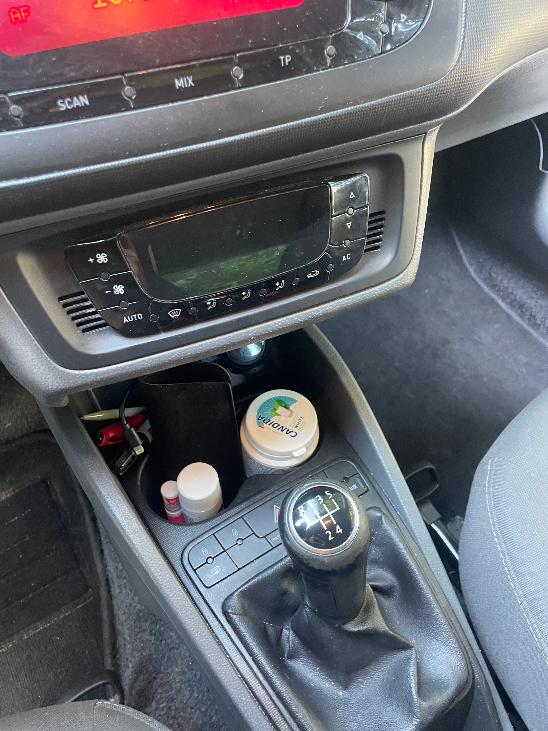 SEAT 1.6 TDI 90 Style-image-3