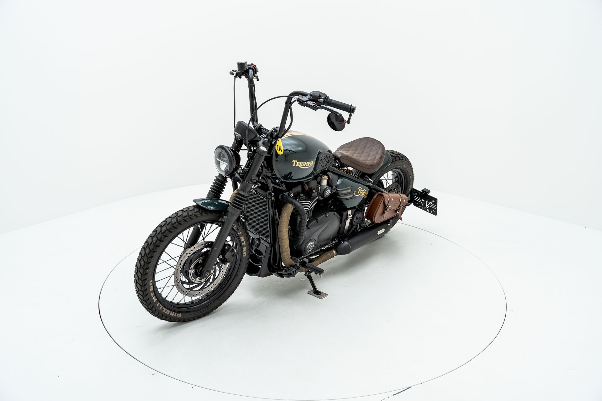 TRIUMPH Bonneville 1200 Bobber ABS-showroom-element-2