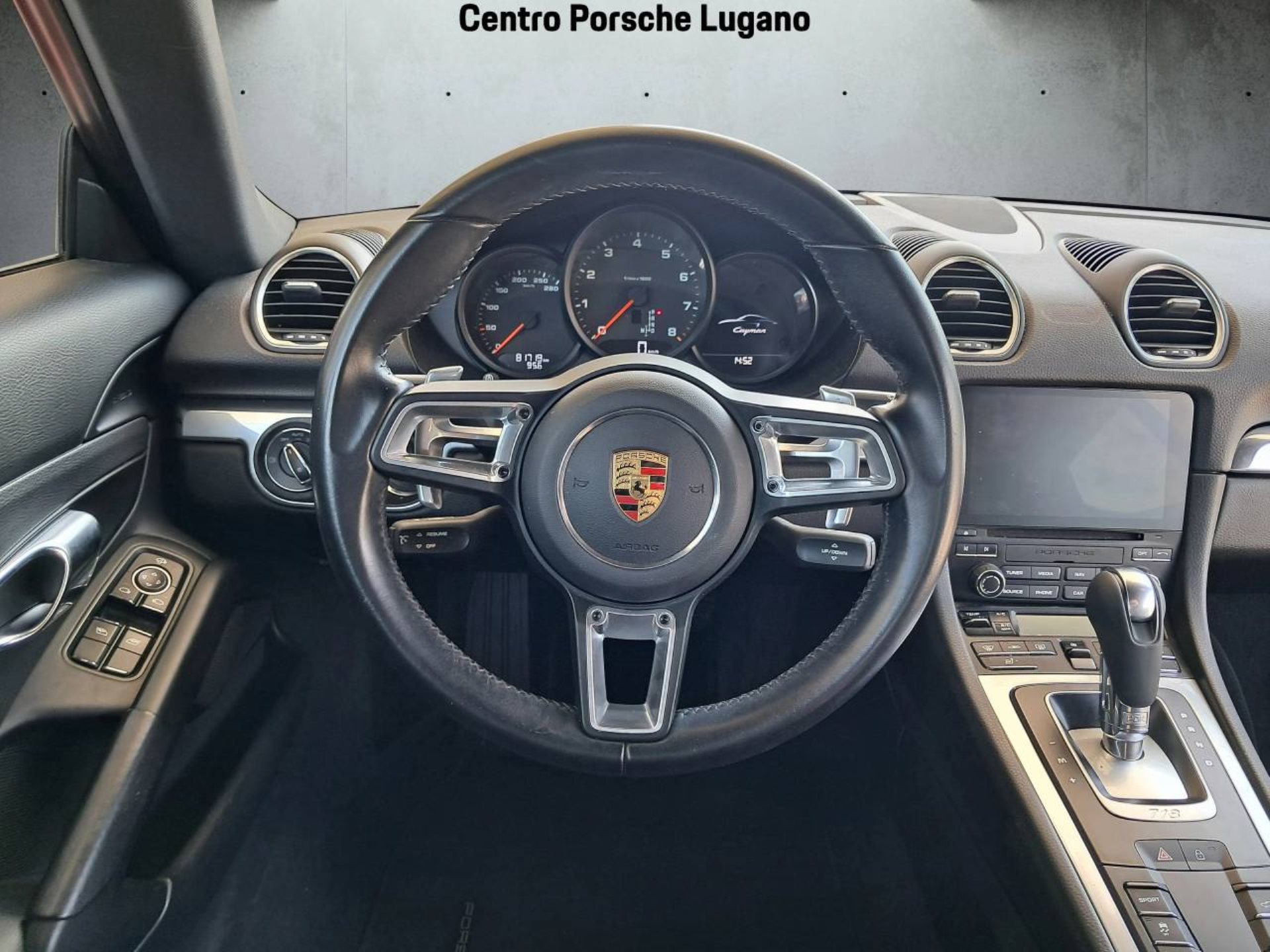 PORSCHE 718 Cayman-image-12