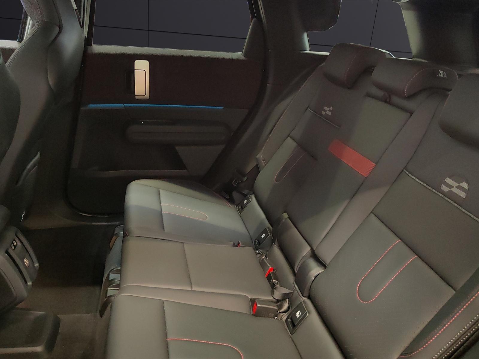 MINI Countryman U25 2.0i John Cooper Works ALL4-image-17