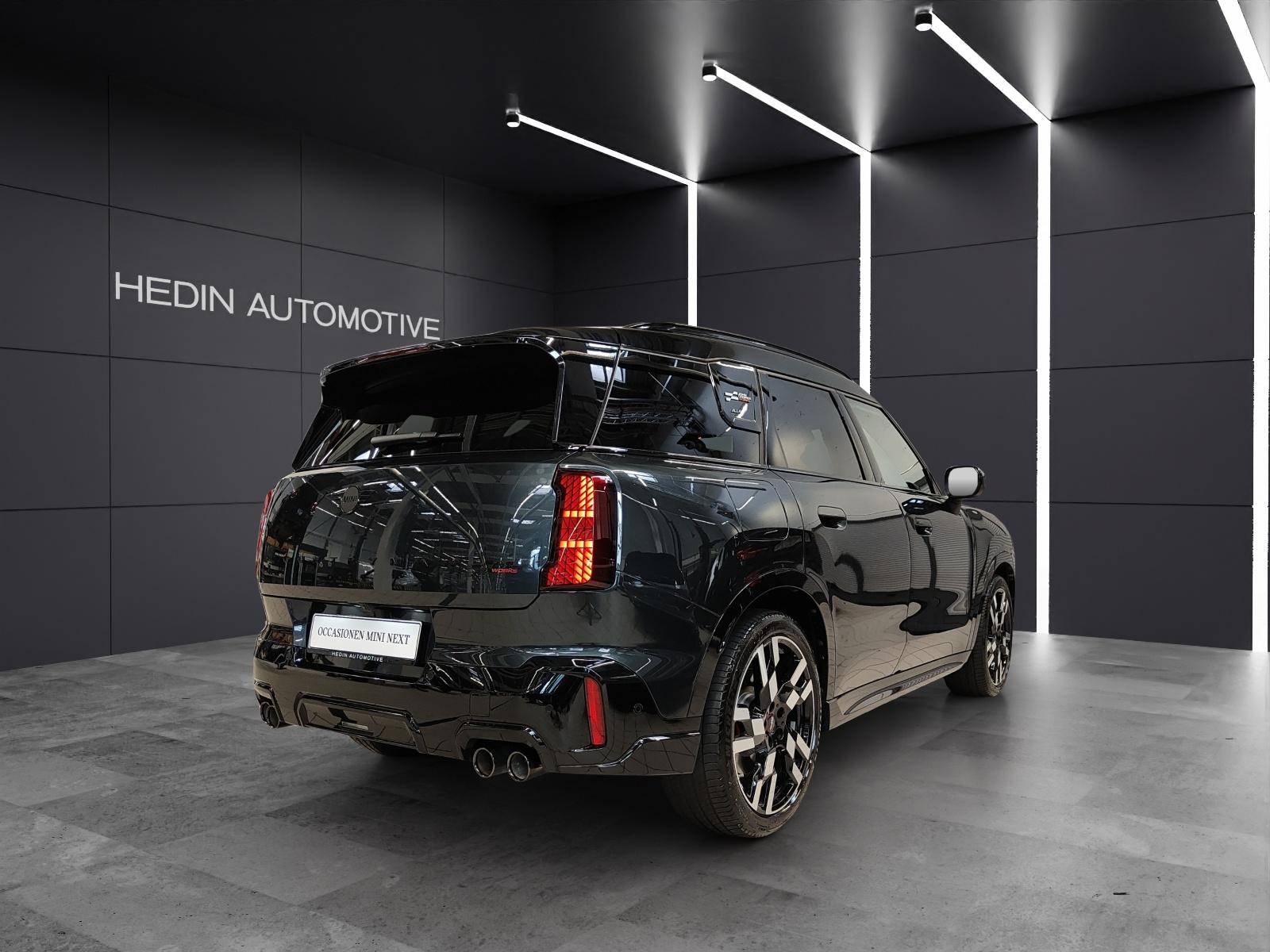 MINI Countryman U25 2.0i John Cooper Works ALL4-image-5