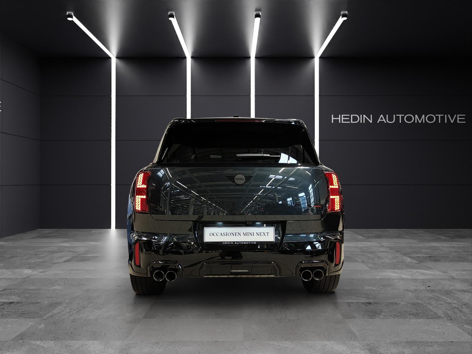 MINI Countryman U25 2.0i John Cooper Works ALL4-image-4