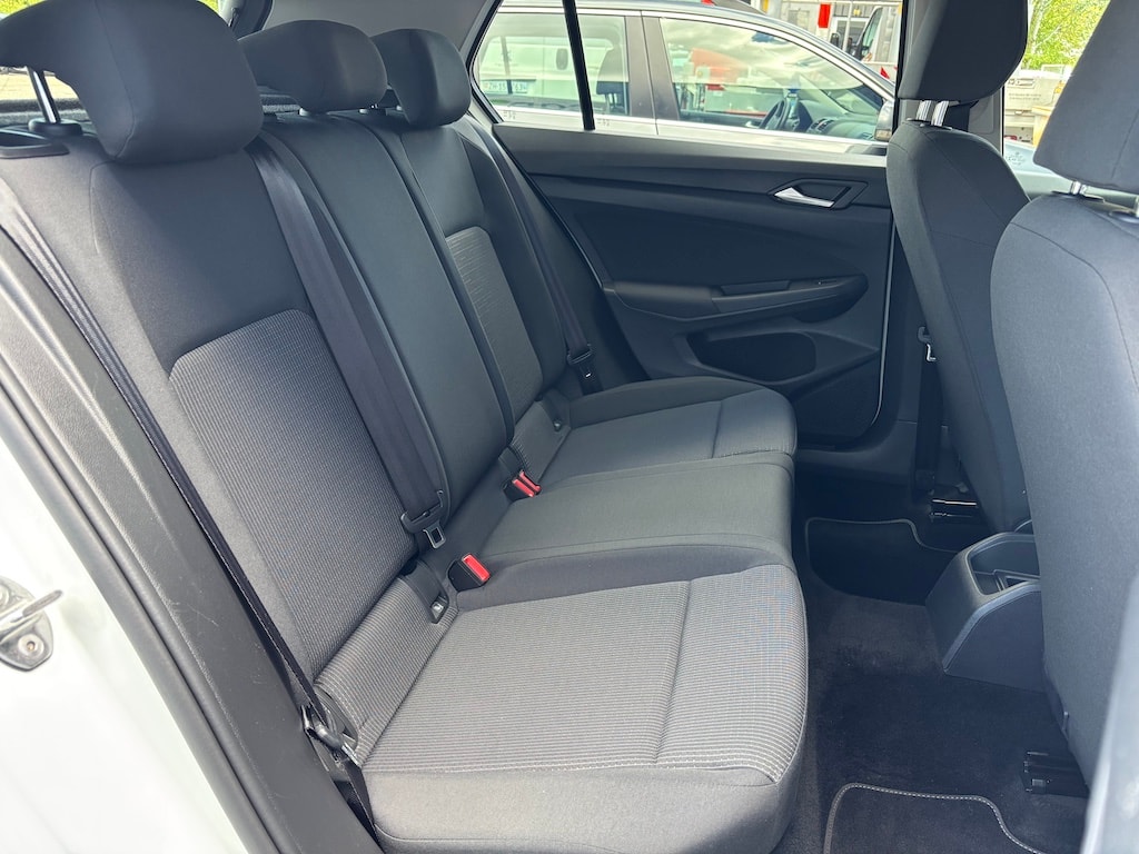 VW Golf 1.0 TSI Value-image-14