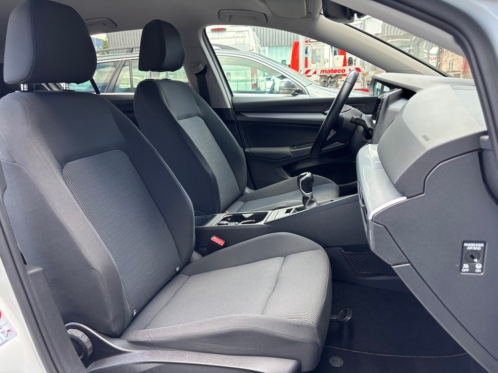VW Golf 1.0 TSI Value-image-7