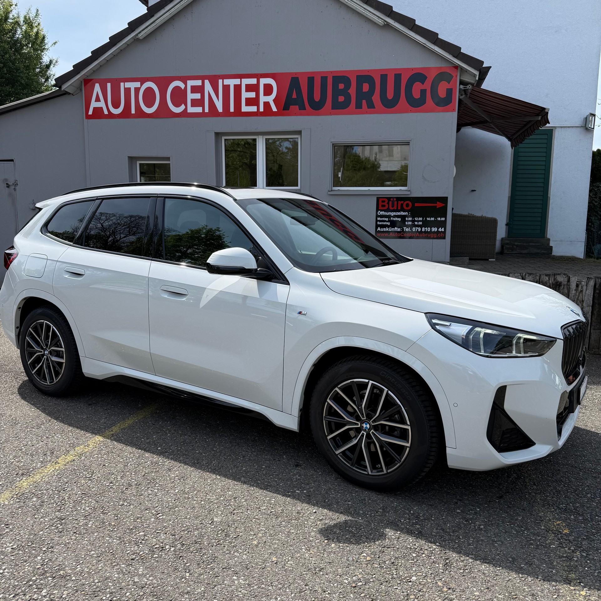 BMW X1 xDrive 20d 48V M Sport *PANORAMA-DACH / ANHÄNGERKUPPLUNG / CH-FAHRZEUG*-image-8