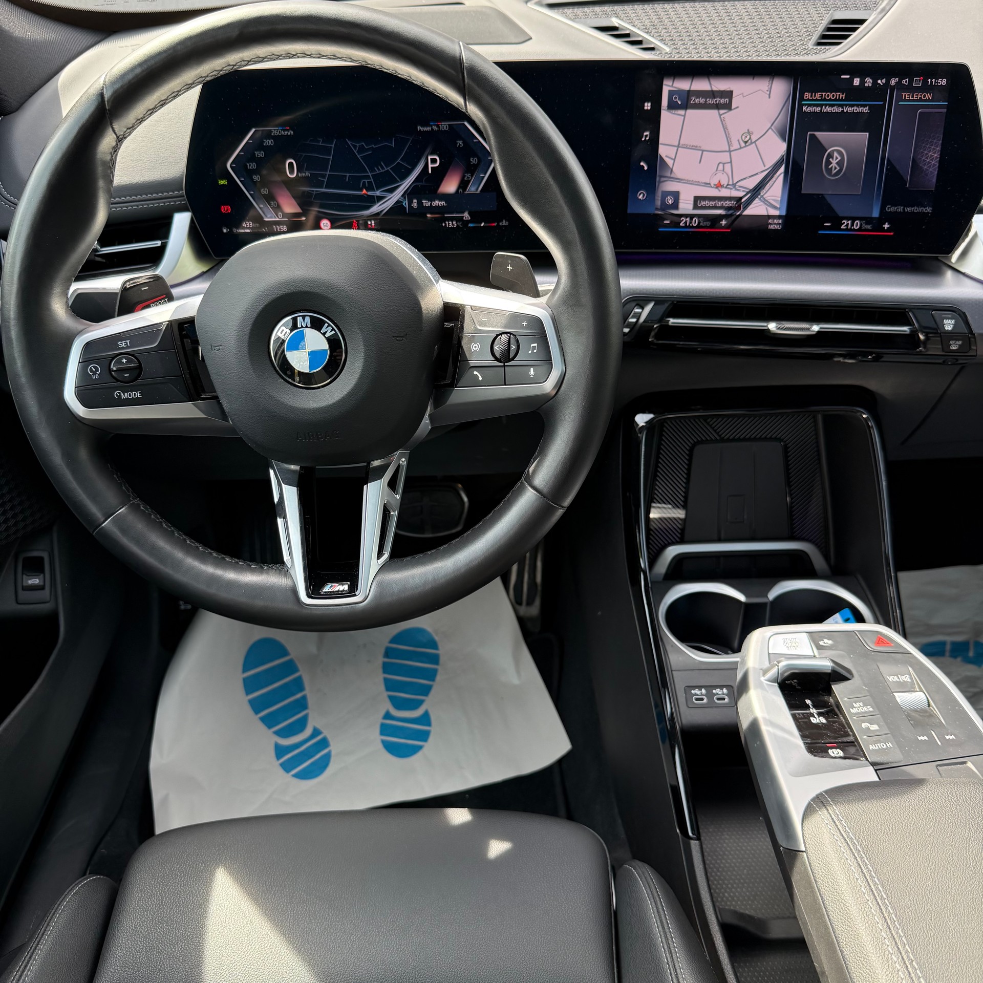 BMW X1 xDrive 20d 48V M Sport *PANORAMA-DACH / ANHÄNGERKUPPLUNG / CH-FAHRZEUG*-image-12