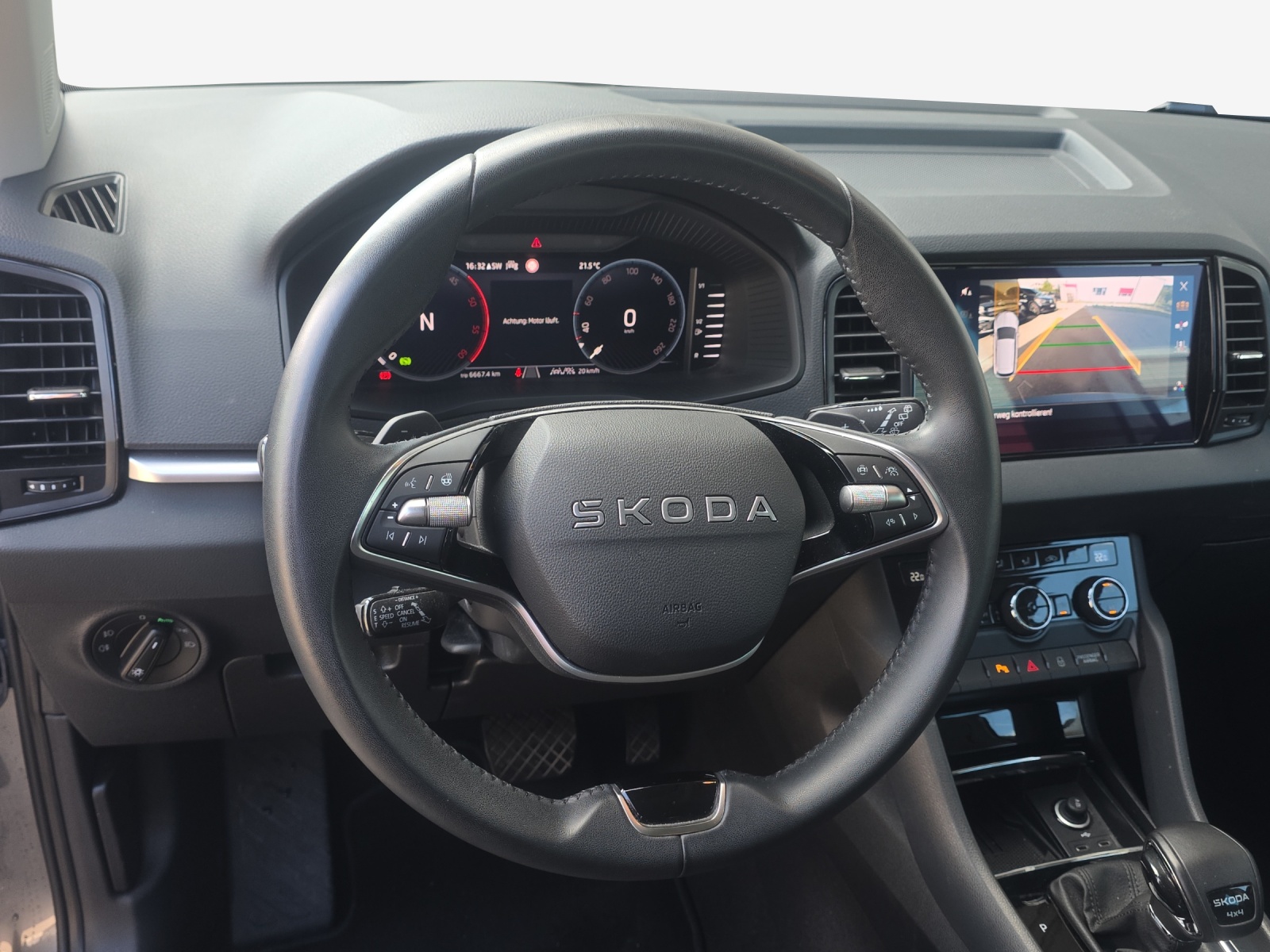 SKODA Karoq 2.0 TDI CR Selection 4x4 DSG-image-9