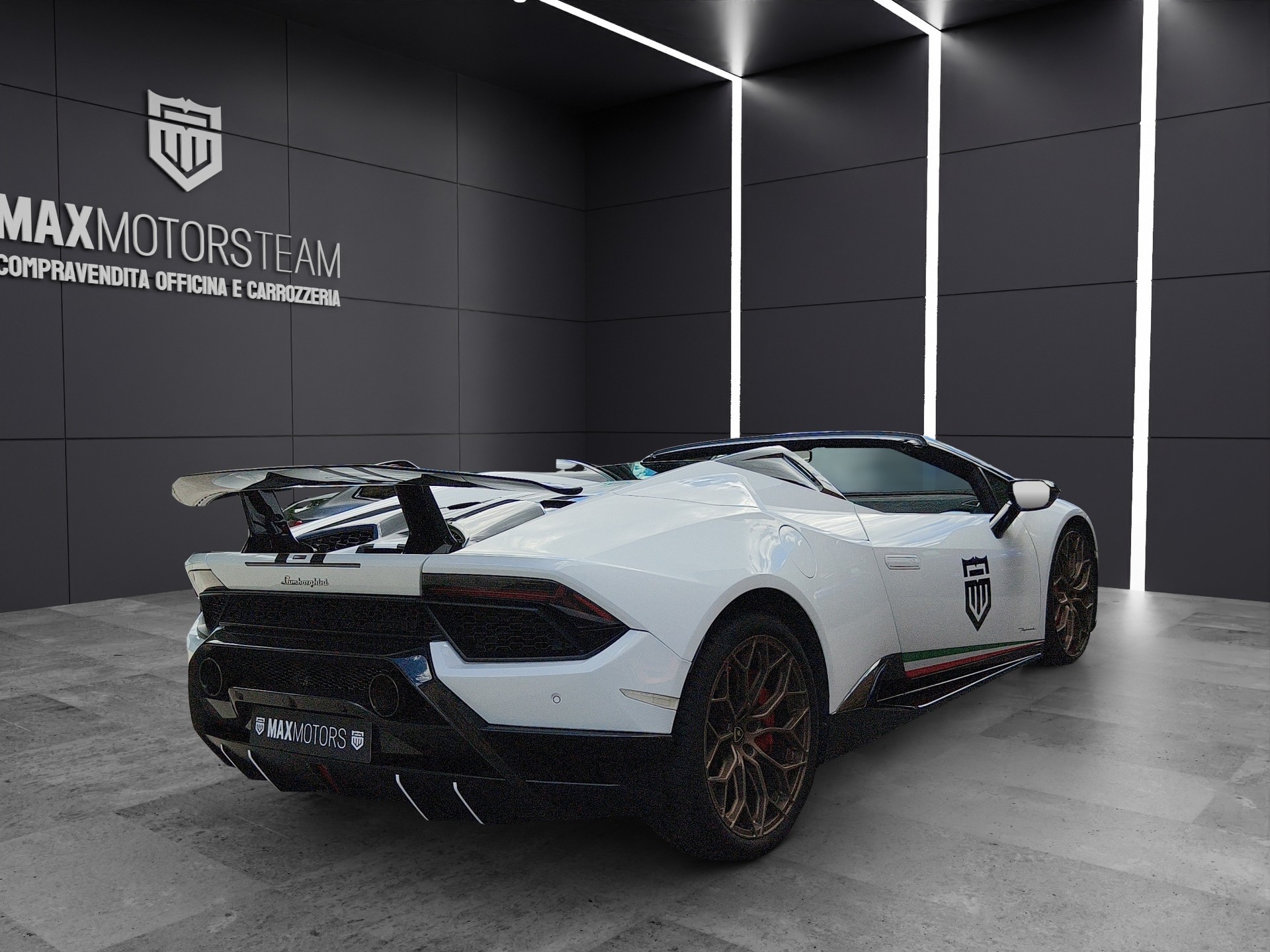 LAMBORGHINI Huracan LP640-4 Spyder Performante DCT-image-4