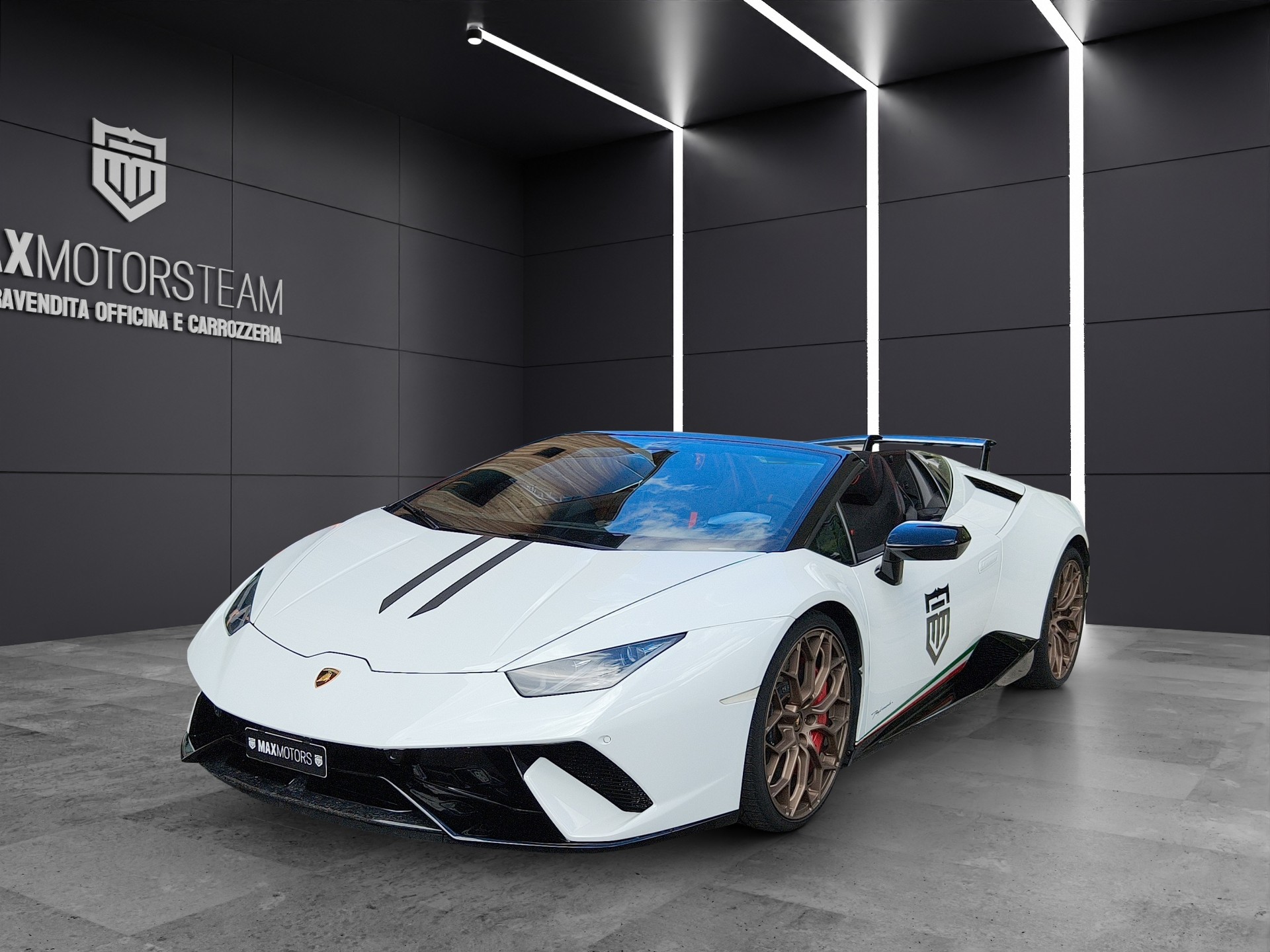 LAMBORGHINI Huracan LP640-4 Spyder Performante DCT