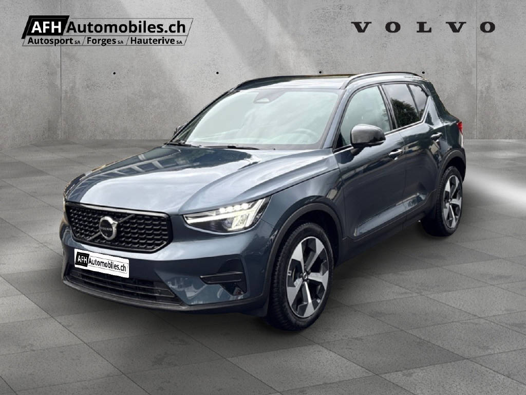 VOLVO XC40 2.0 B3 MH Plus Dark-image-0