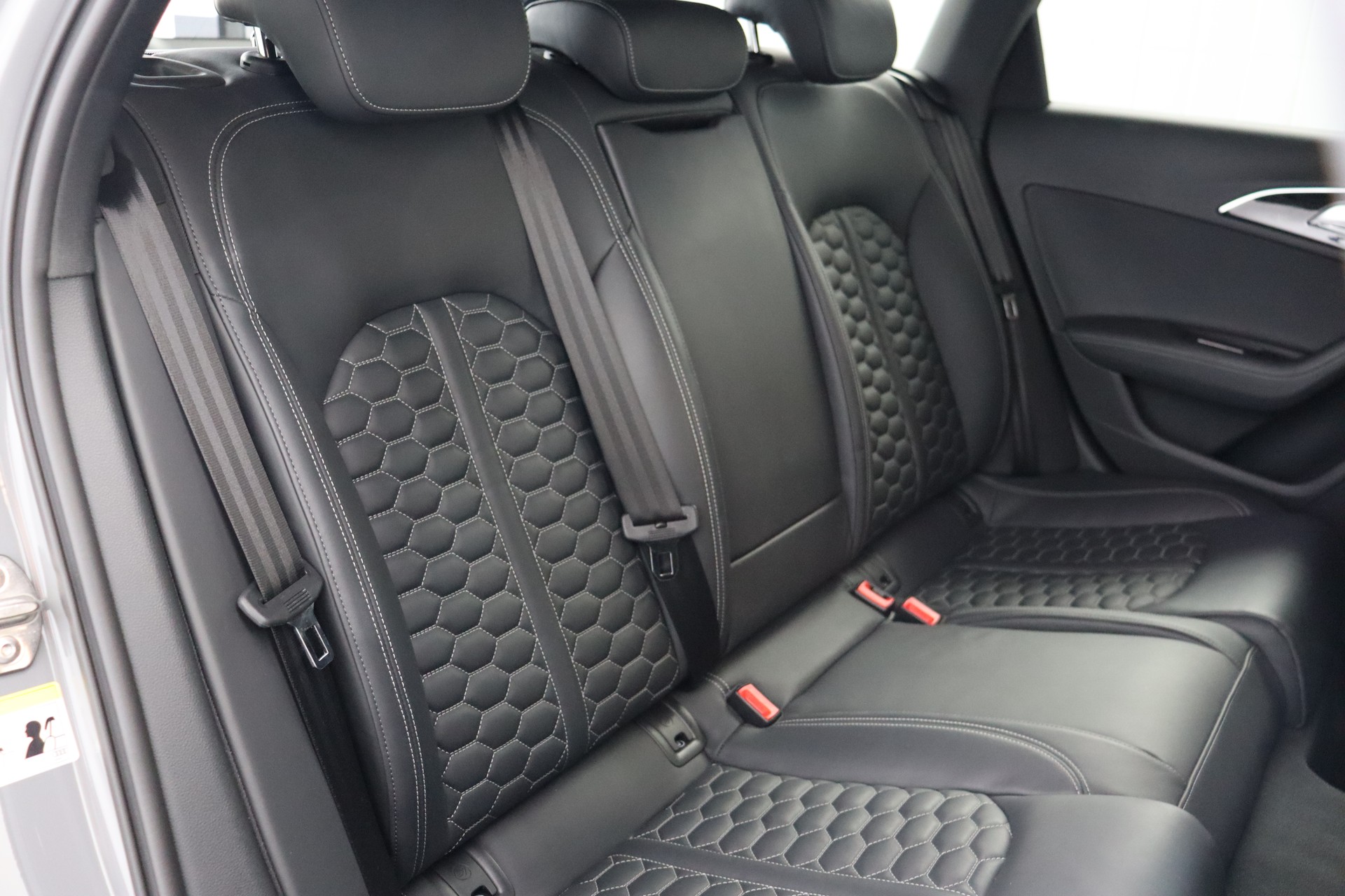 AUDI RS6 Avant 4.0 TFSI V8 QUATTRO TIPTRONIC ** MILLTEK AUSPUFF ** TIEFERGELEGT ** 8-FACH FELGEN ** CH-FAHRZEUG **-image-20
