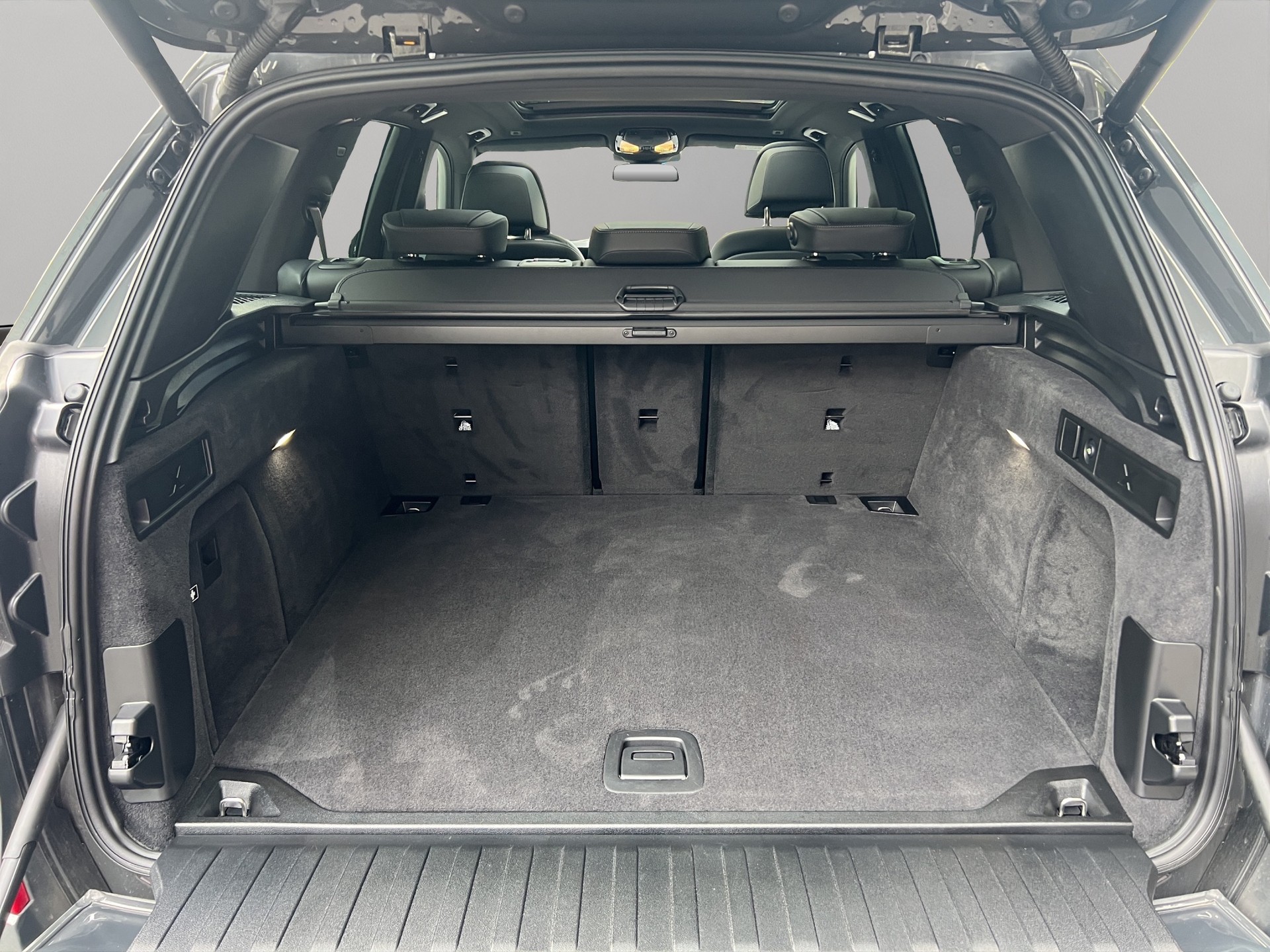 BMW X5 xDrive 48V 40d M Sport Pro Steptronic-image-19