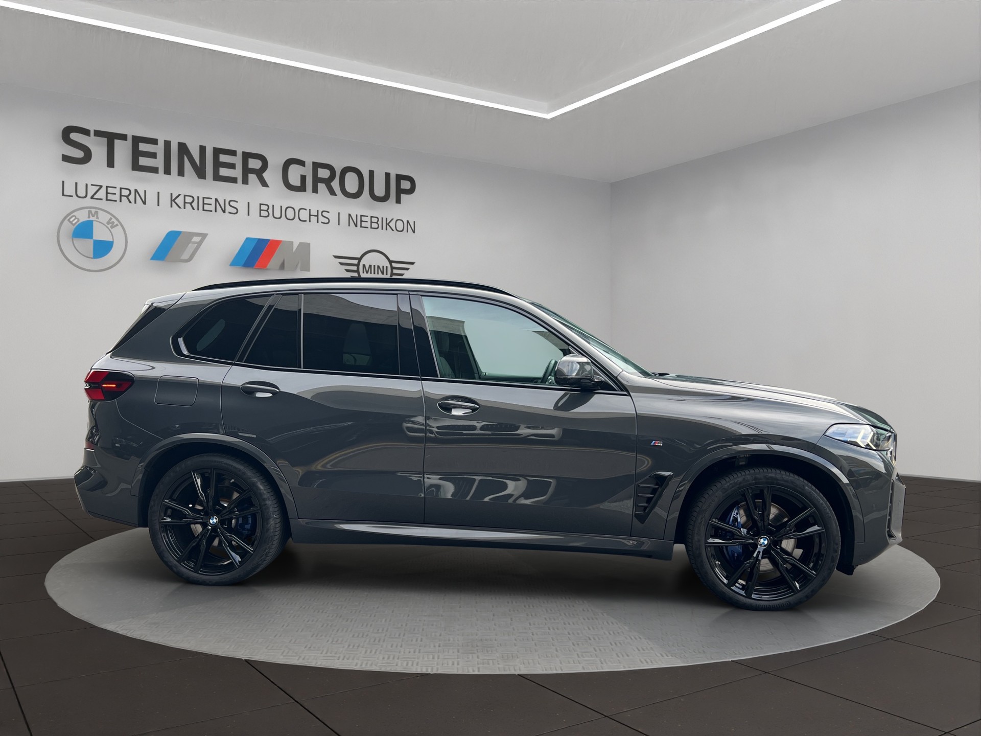 BMW X5 xDrive 48V 40d M Sport Pro Steptronic-showroom-element-3