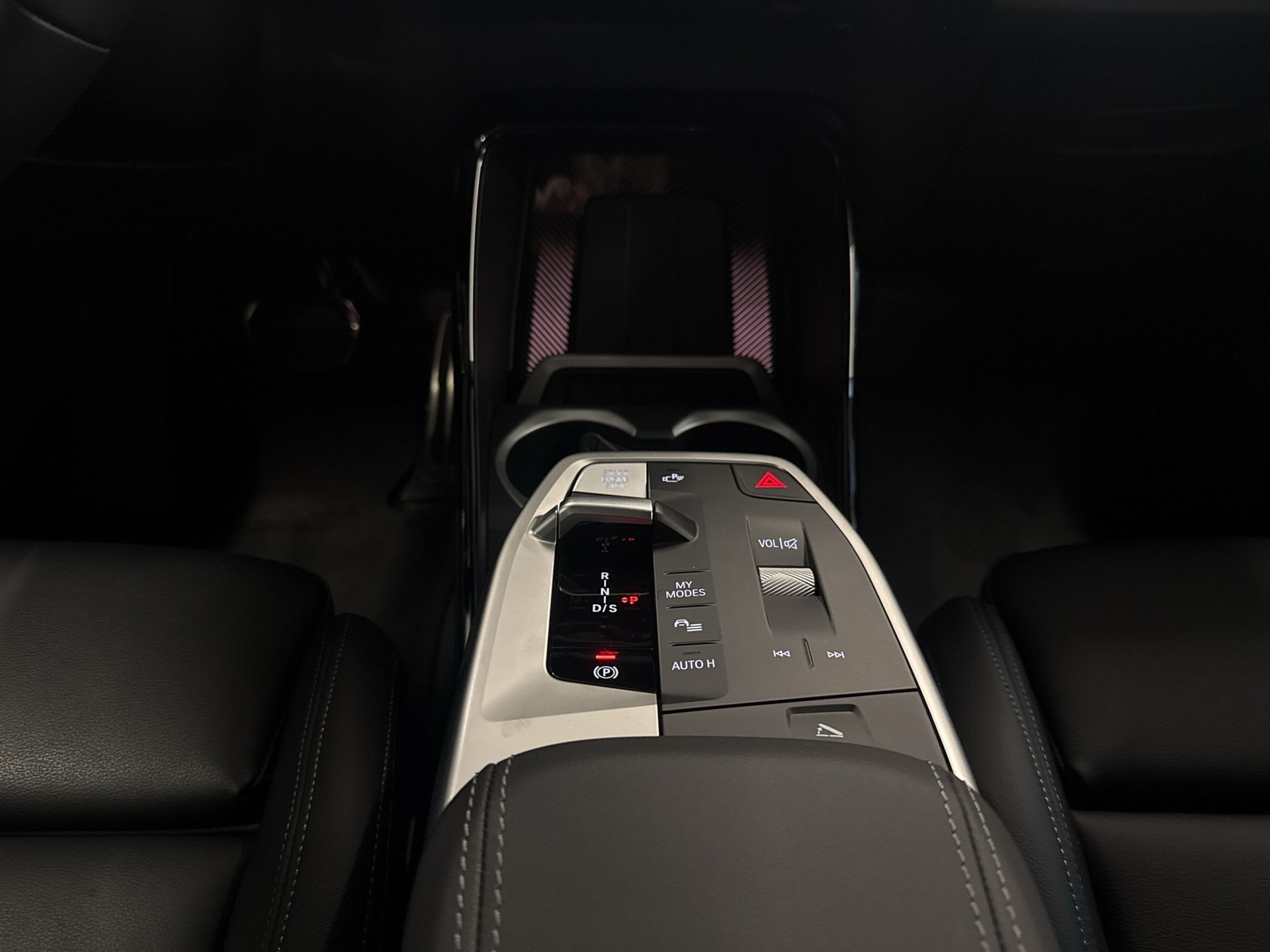 BMW X1 xDrive 23d 48V M Sport-image-12