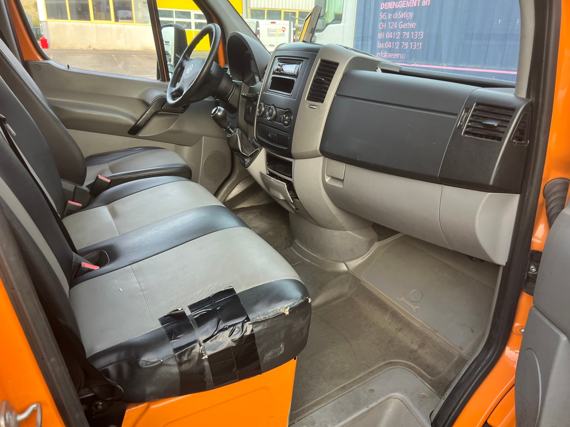 VW Crafter 35 2.0 TDI Pont bâché-image-7