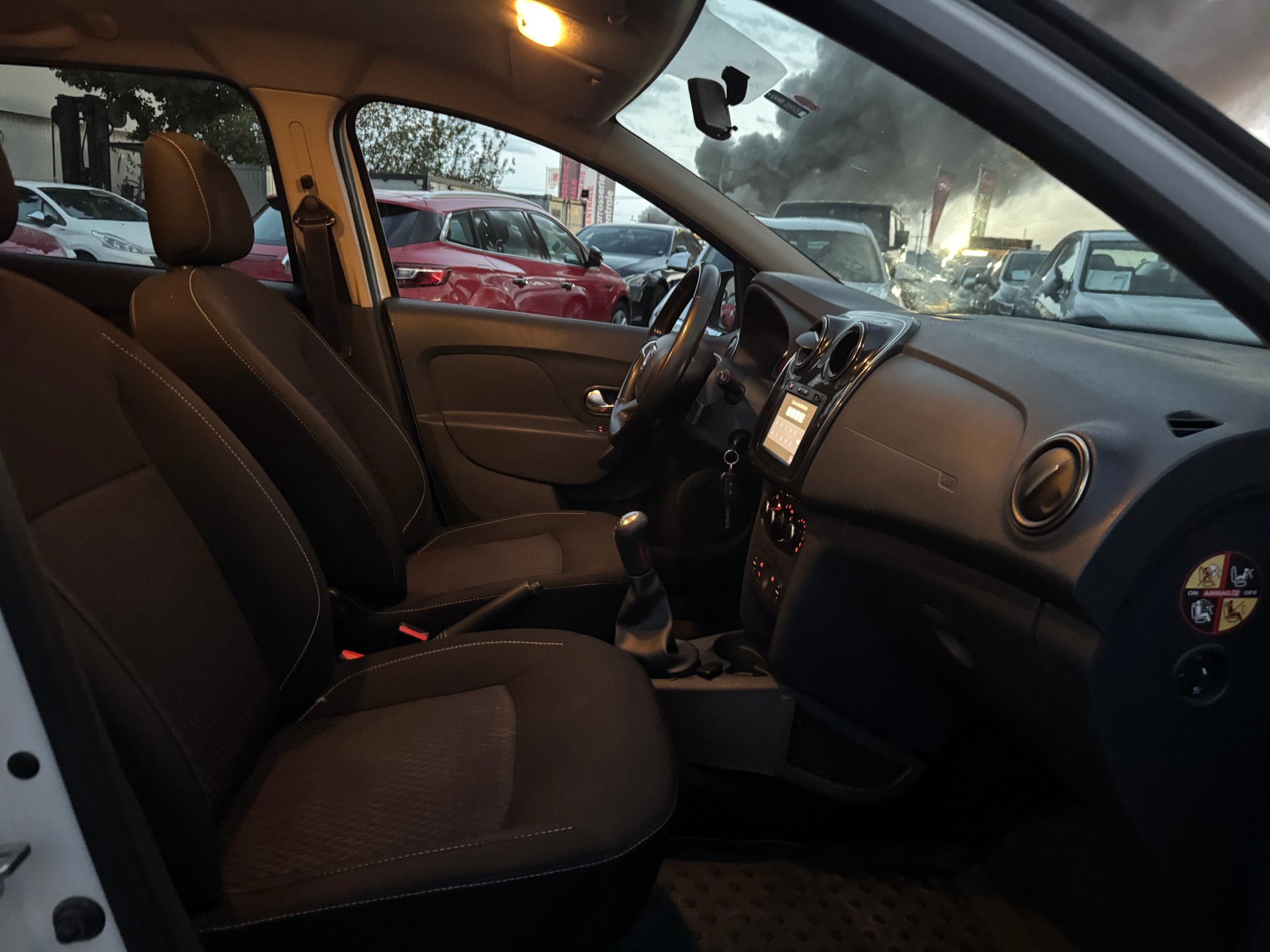 DACIA Logan MCV 0.9 Stepway Unlimited Garantie 2 ans expertiser du jour-image-7