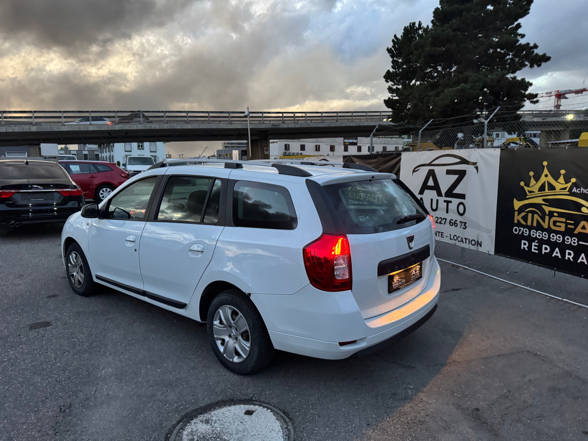 DACIA Logan MCV 0.9 Stepway Unlimited Garantie 2 ans expertiser du jour-showroom-element-3