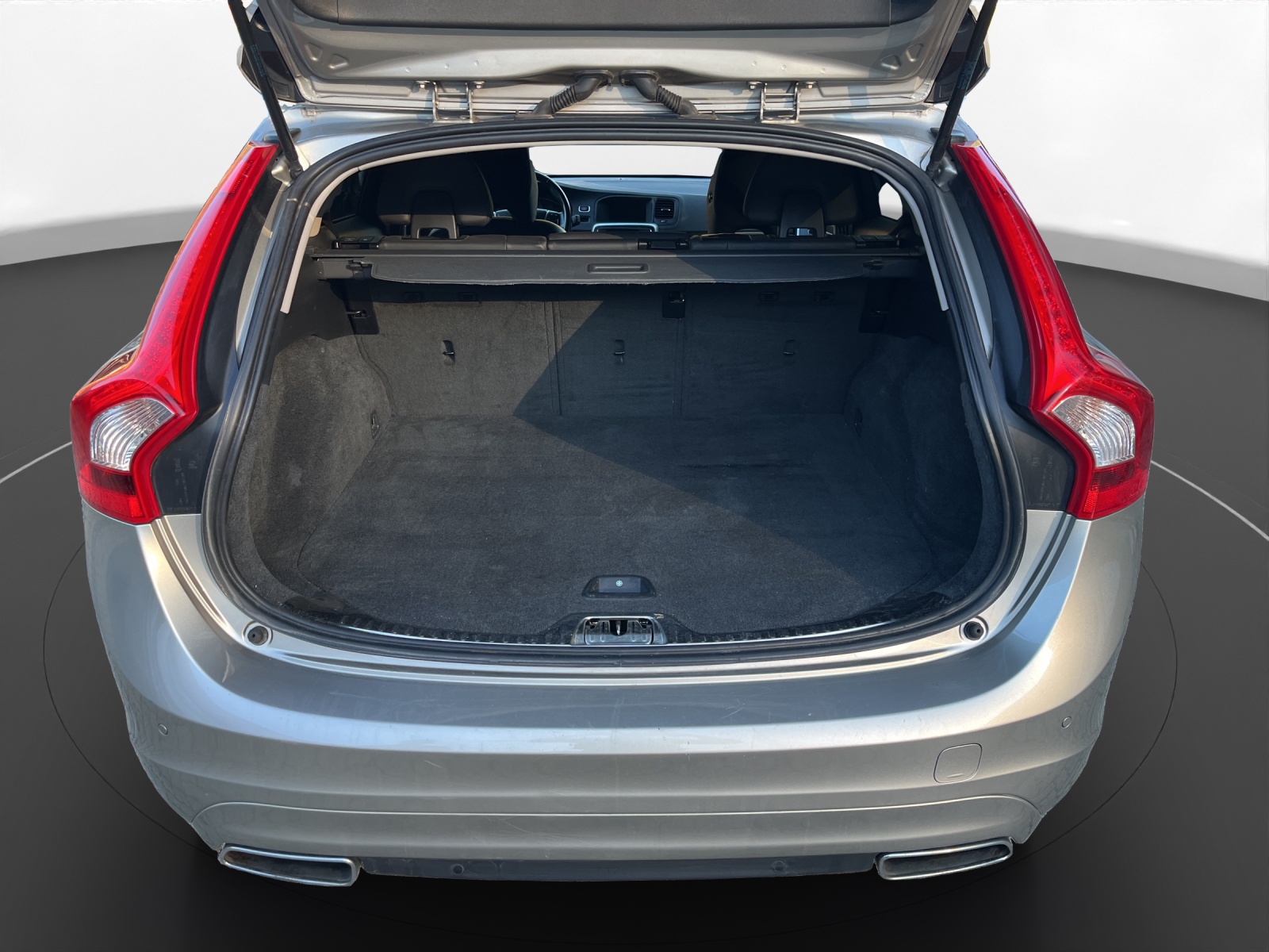 VOLVO V60 D5 AWD Momentum Geartronic-image-11