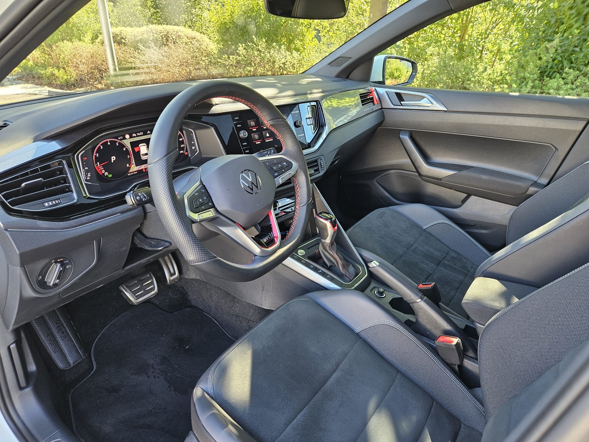 VW 2.0 TSI GTI DSG-image-5