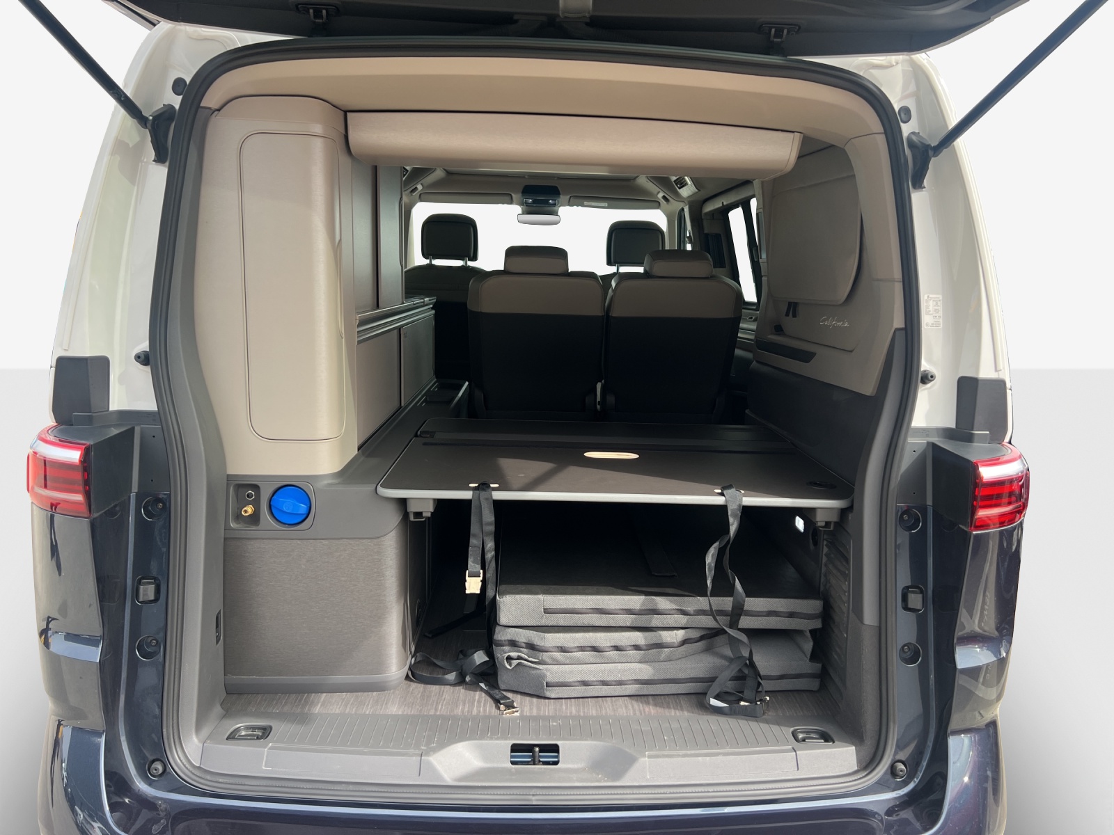 VW California eHybrid Ocean 4Motion-image-13