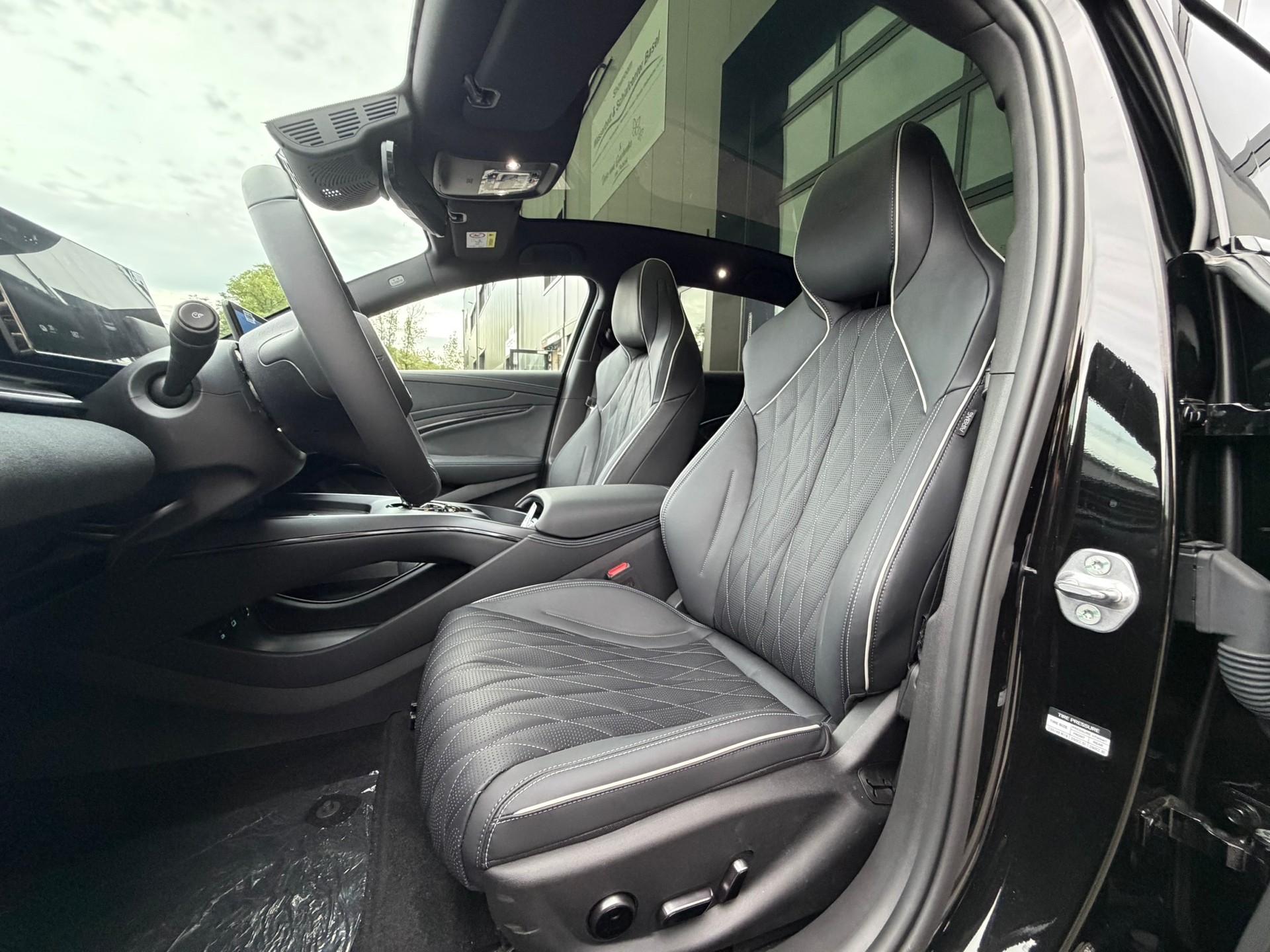 BYD Seal 82,5 kWh Excellence AWD-image-8