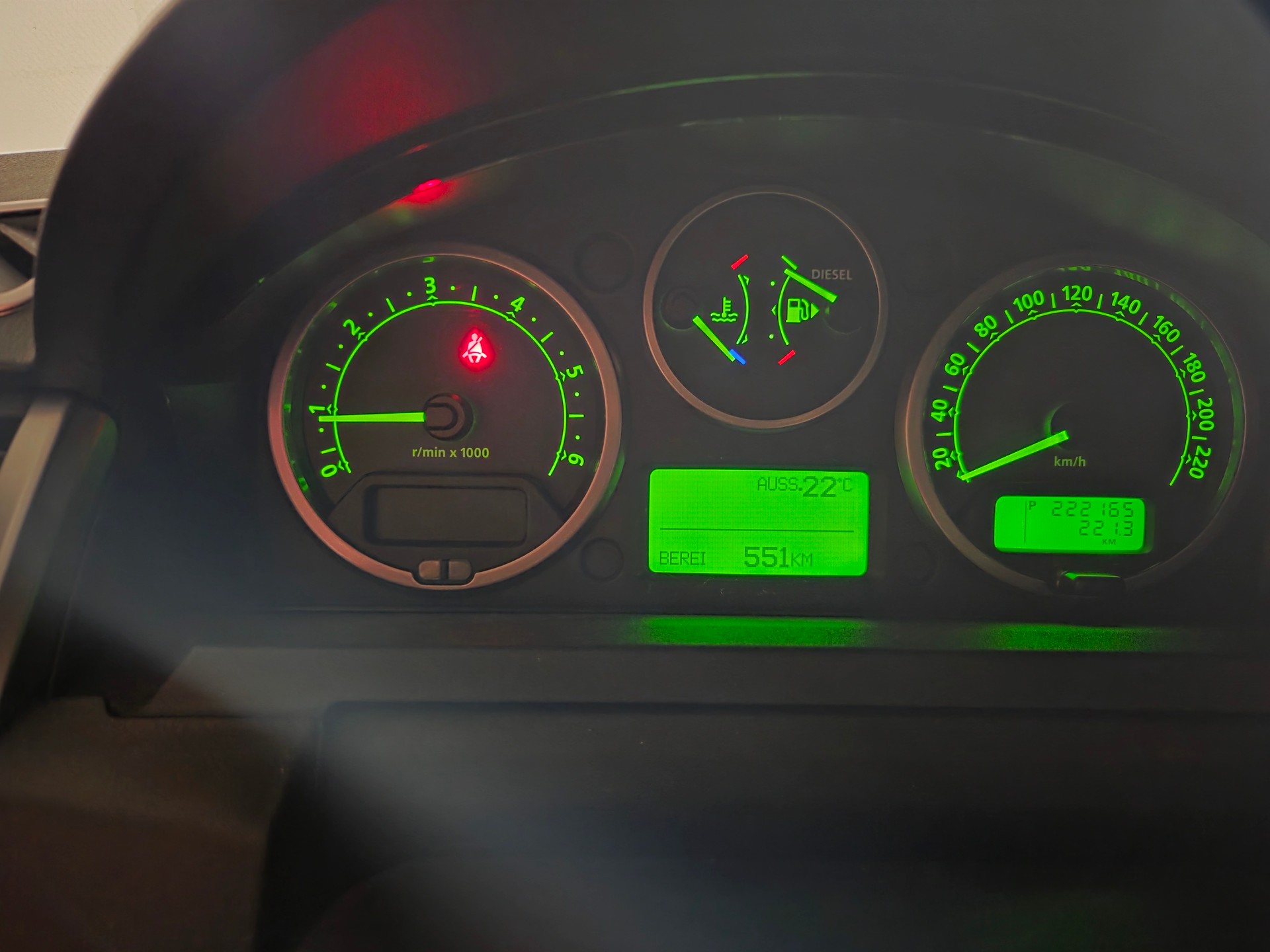 LAND ROVER 2.7 TDV6 HSE-image-5