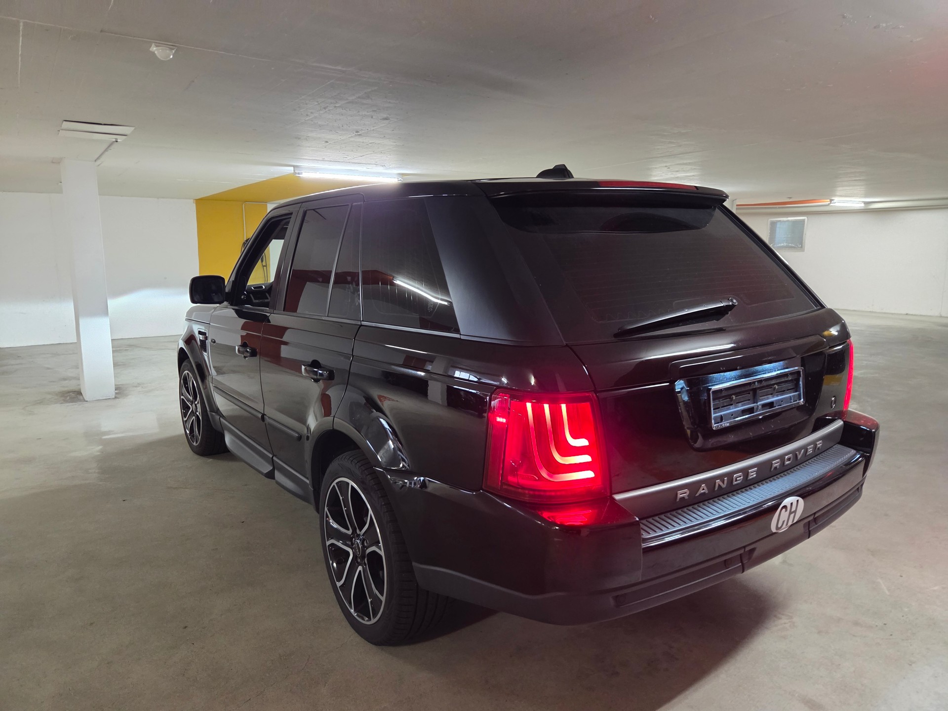 LAND ROVER 2.7 TDV6 HSE-image-2