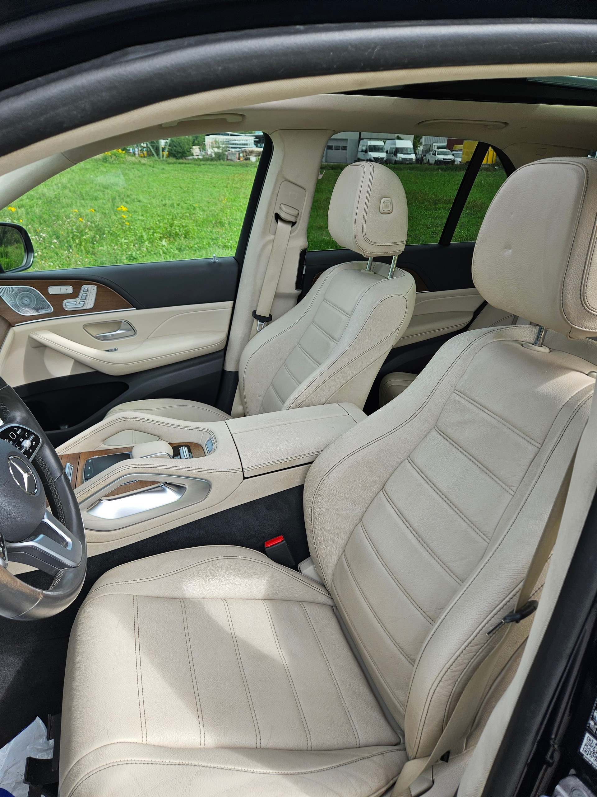 MERCEDES-BENZ GLE 350 d 4Matic AMG Line 9G-Tronic-image-8