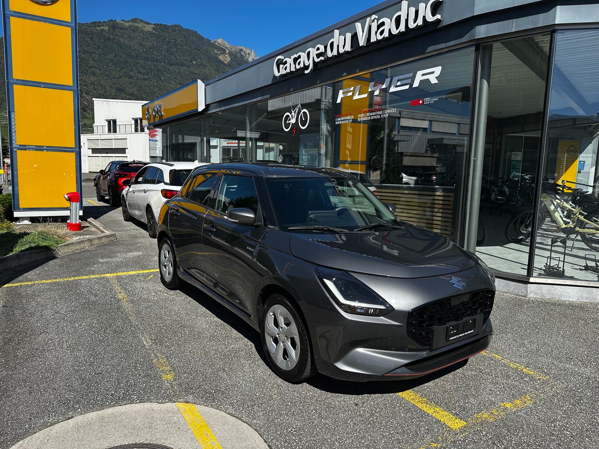 SUZUKI Swift 1.2 Tradizio Top Hybrid CVT-image-0