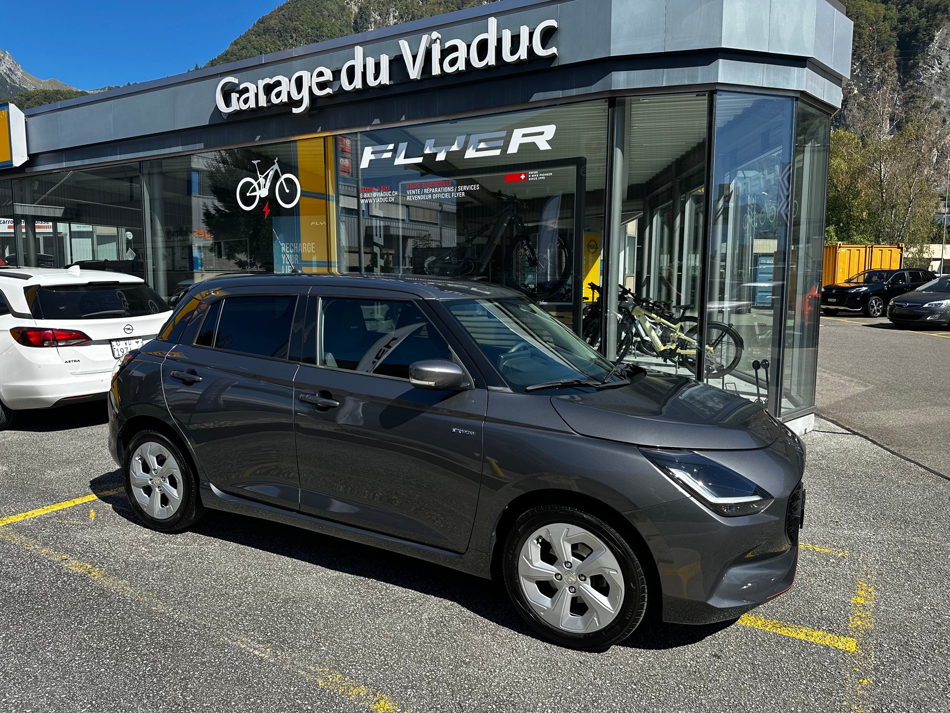 SUZUKI Swift 1.2 Tradizio Top Hybrid CVT-image-5
