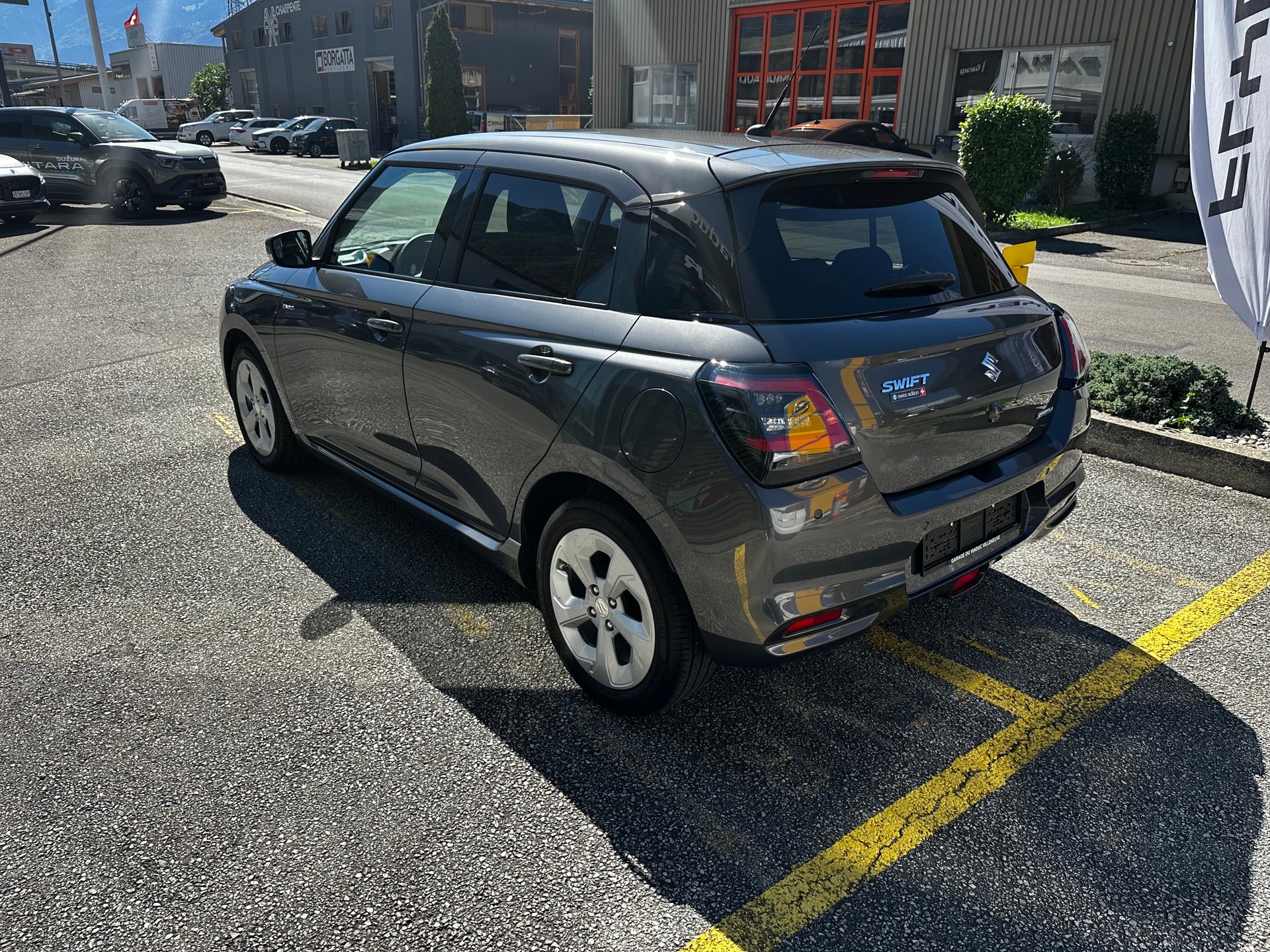 SUZUKI Swift 1.2 Tradizio Top Hybrid CVT-image-3