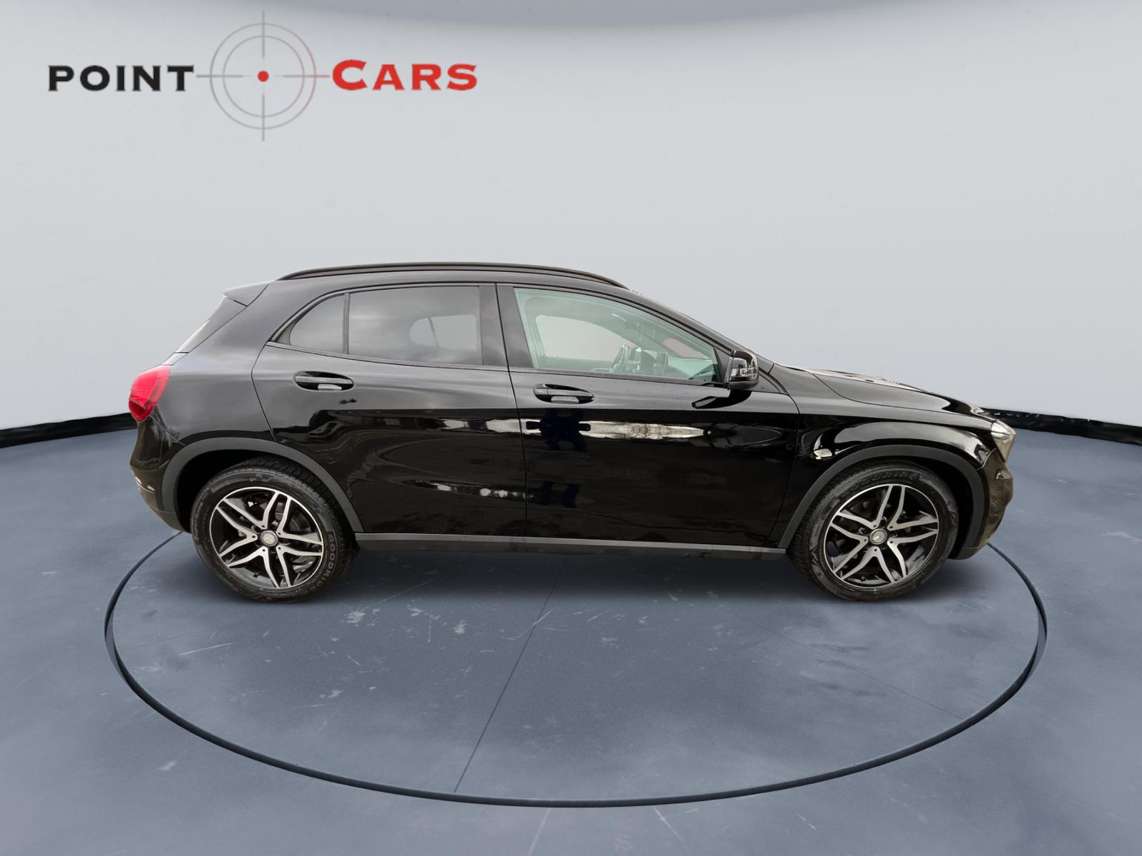 MERCEDES-BENZ GLA 200 Urban 7G-DCT-image-5