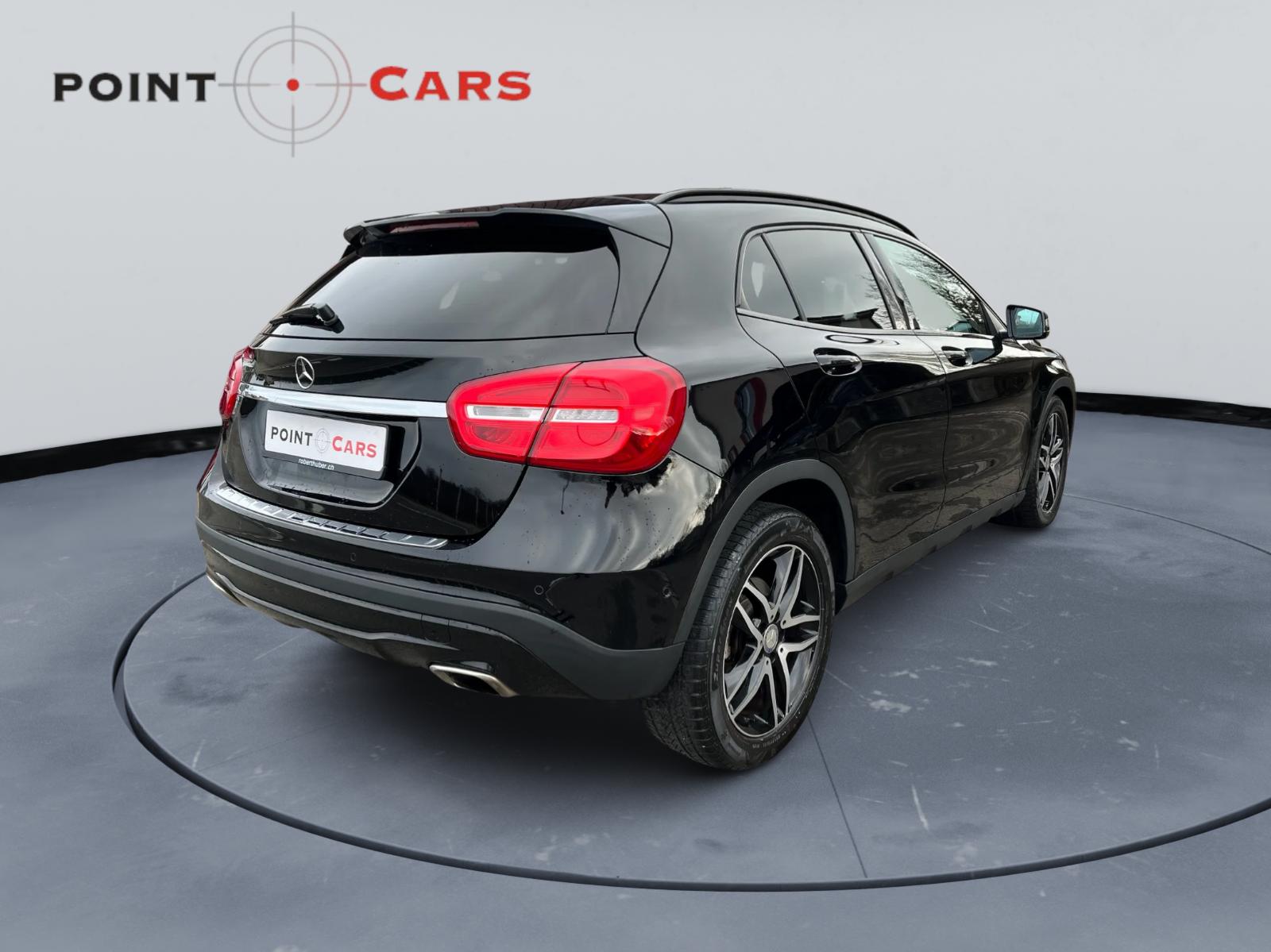 MERCEDES-BENZ GLA 200 Urban 7G-DCT-image-4