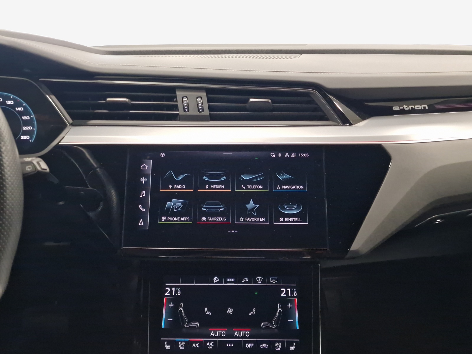 AUDI e-tron 55 S Line Black Edition quattro-image-10