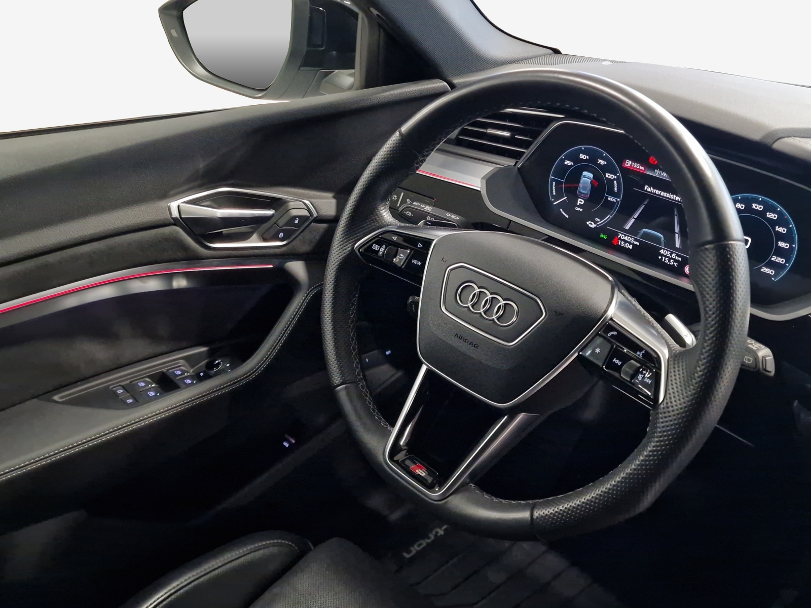 AUDI e-tron 55 S Line Black Edition quattro-image-14